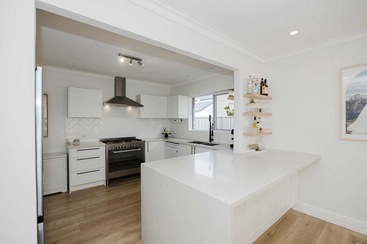 12 Hutt Court, Two Rocks, WA 6037