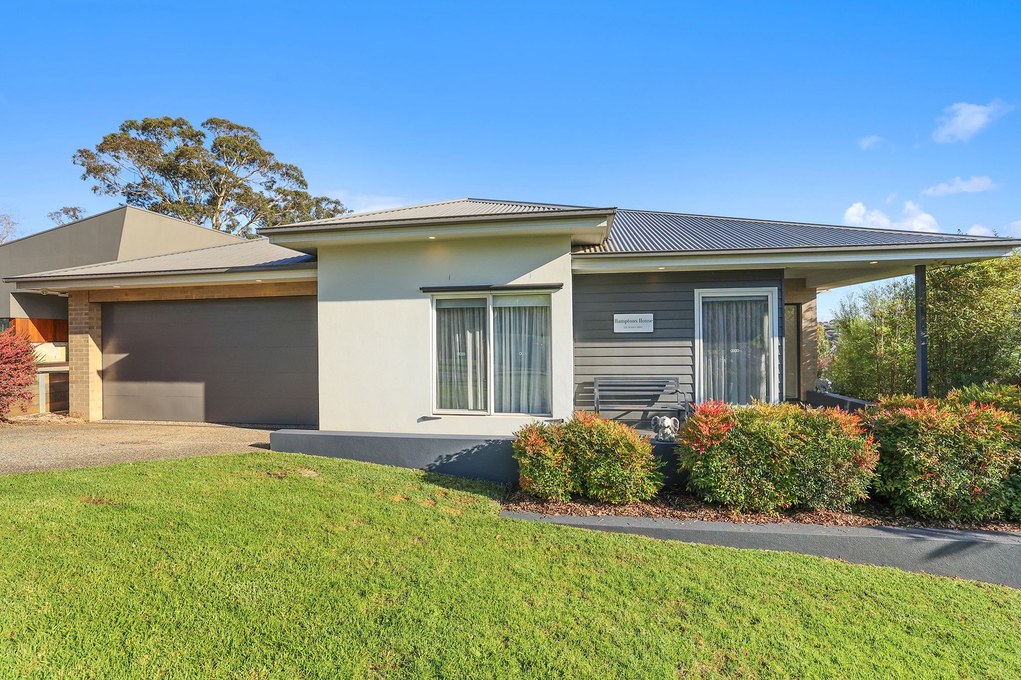128 Jackson Drive, Drouin VIC 3818