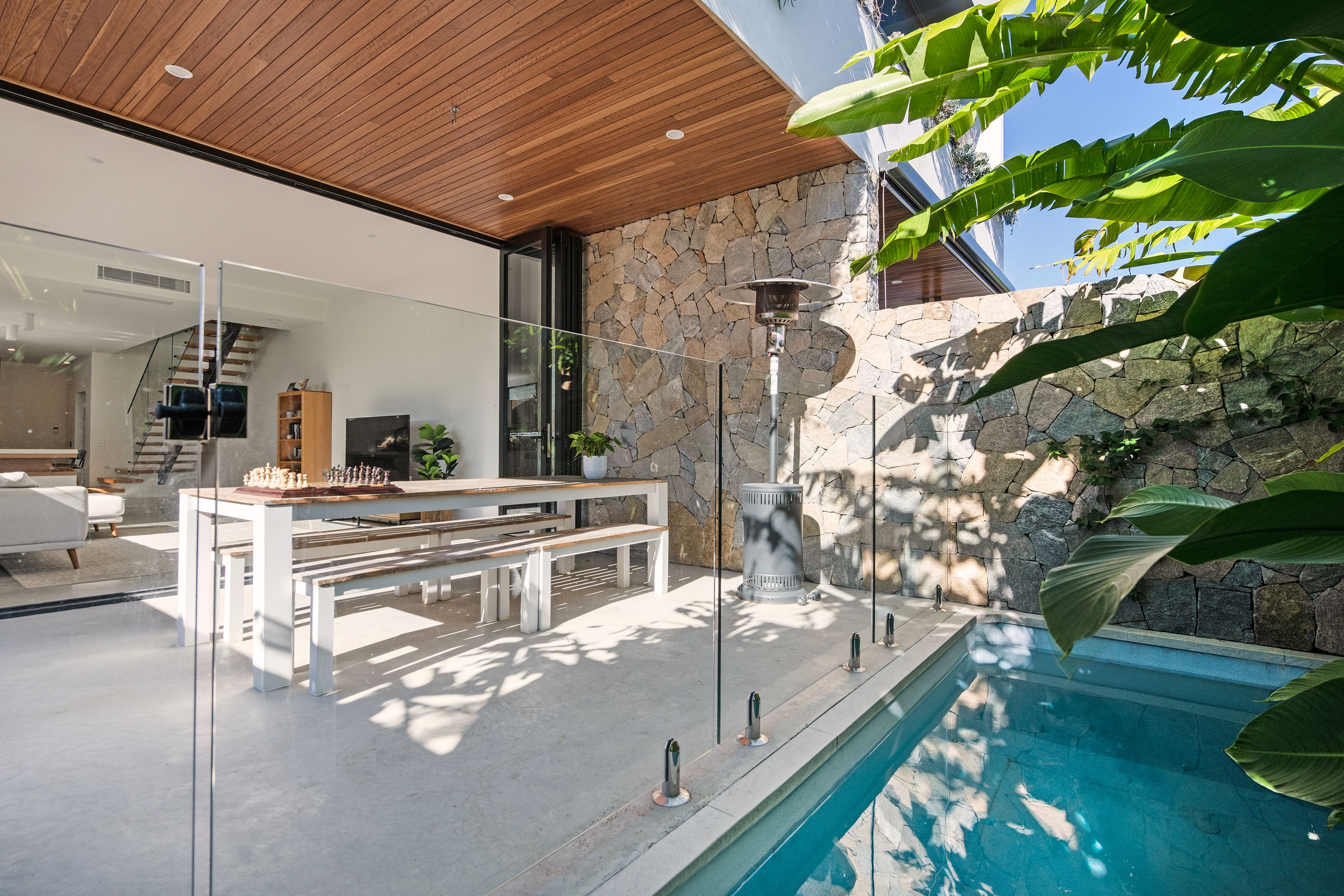 1/20 Petrel Avenue, Mermaid Beach, QLD 4218