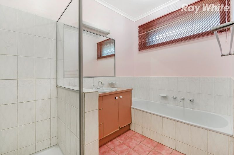 57 Ireland Avenue, Wantirna South, VIC 3152