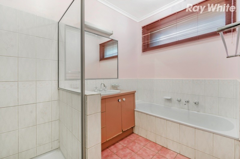 57 Ireland Avenue, Wantirna South, VIC 3152