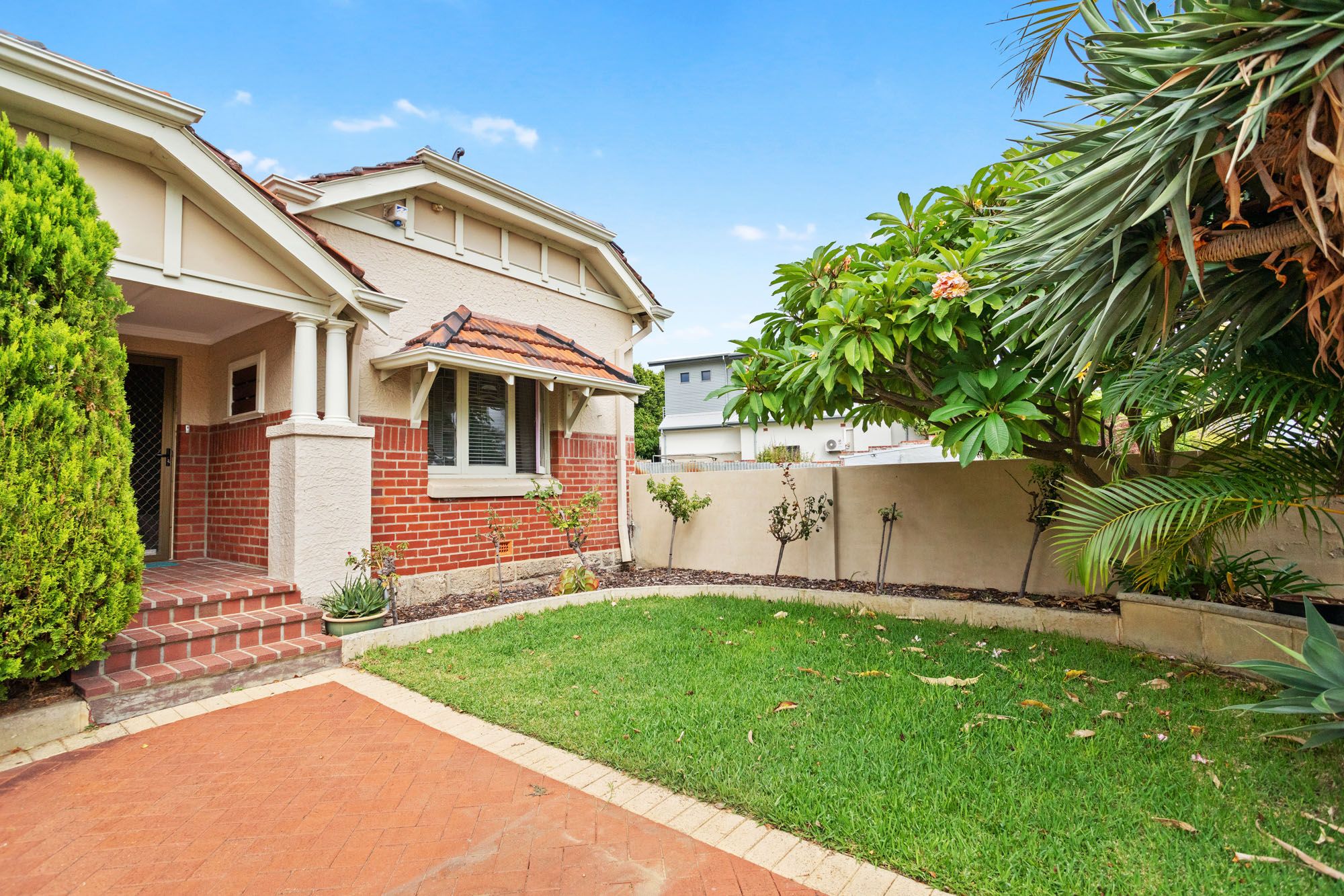 11A Lake Monger Drive, West Leederville, WA 6007