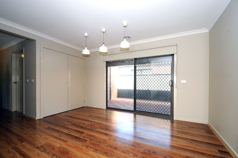 6 Bacchus Road, Cranbourne West, VIC 3977