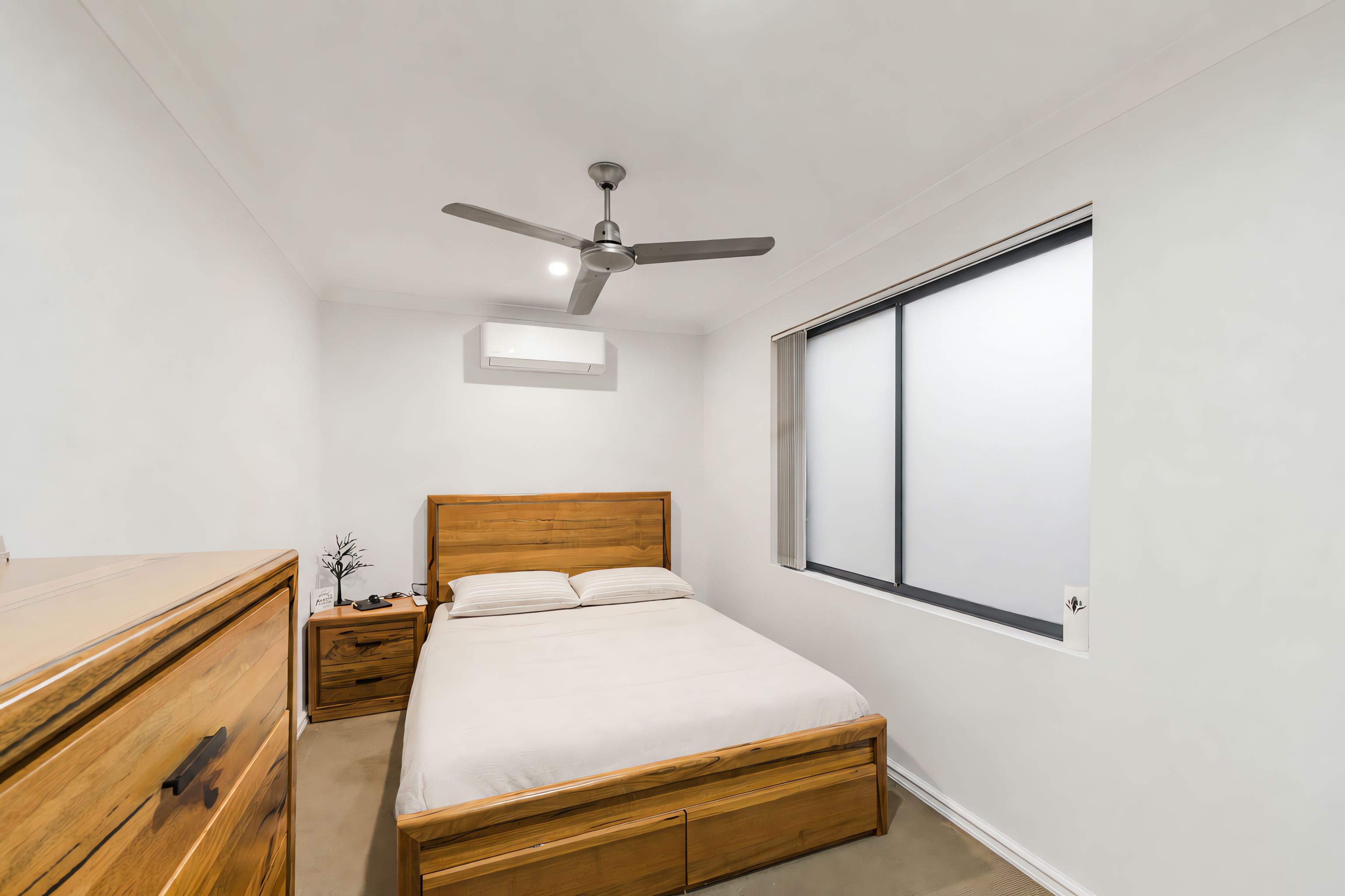 322A Wharf Street — photo 10 of 14
