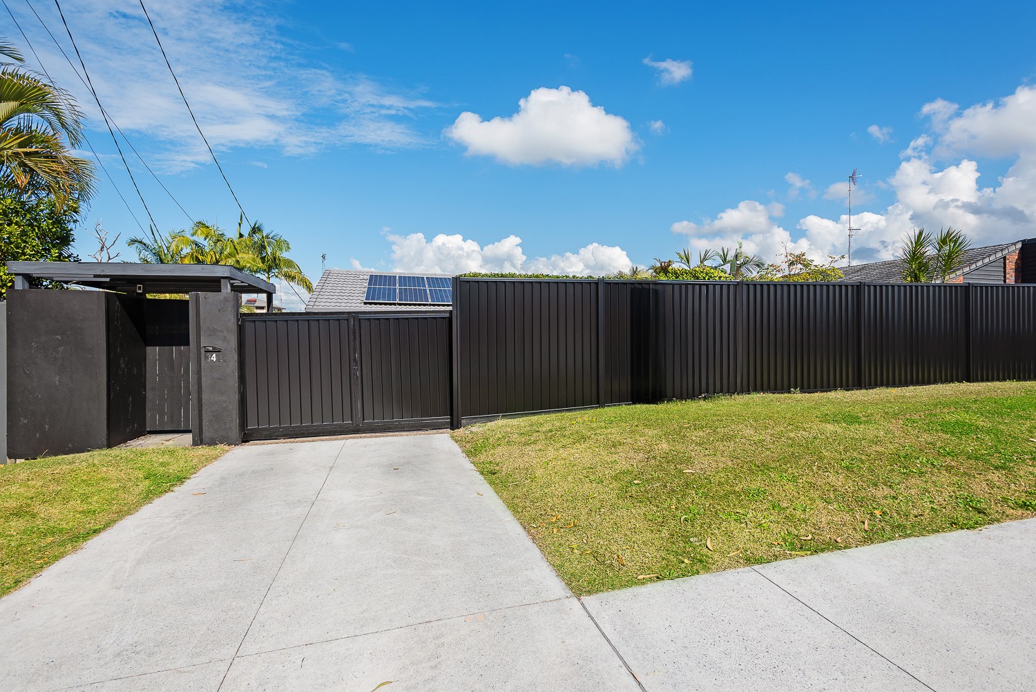 34 Cotlew Street, Southport, QLD 4215