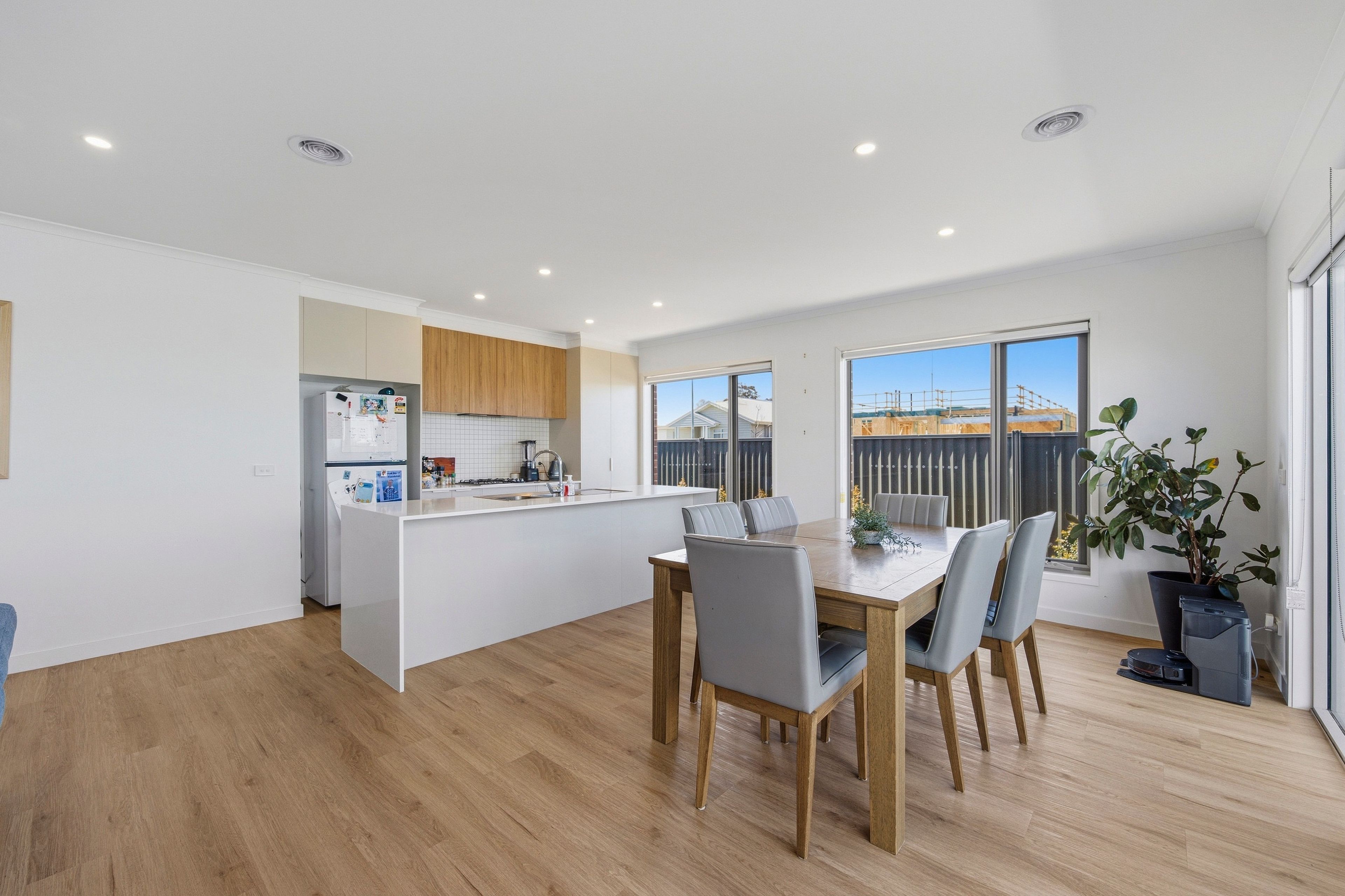 1 Jarvis Way — photo 5 of 10