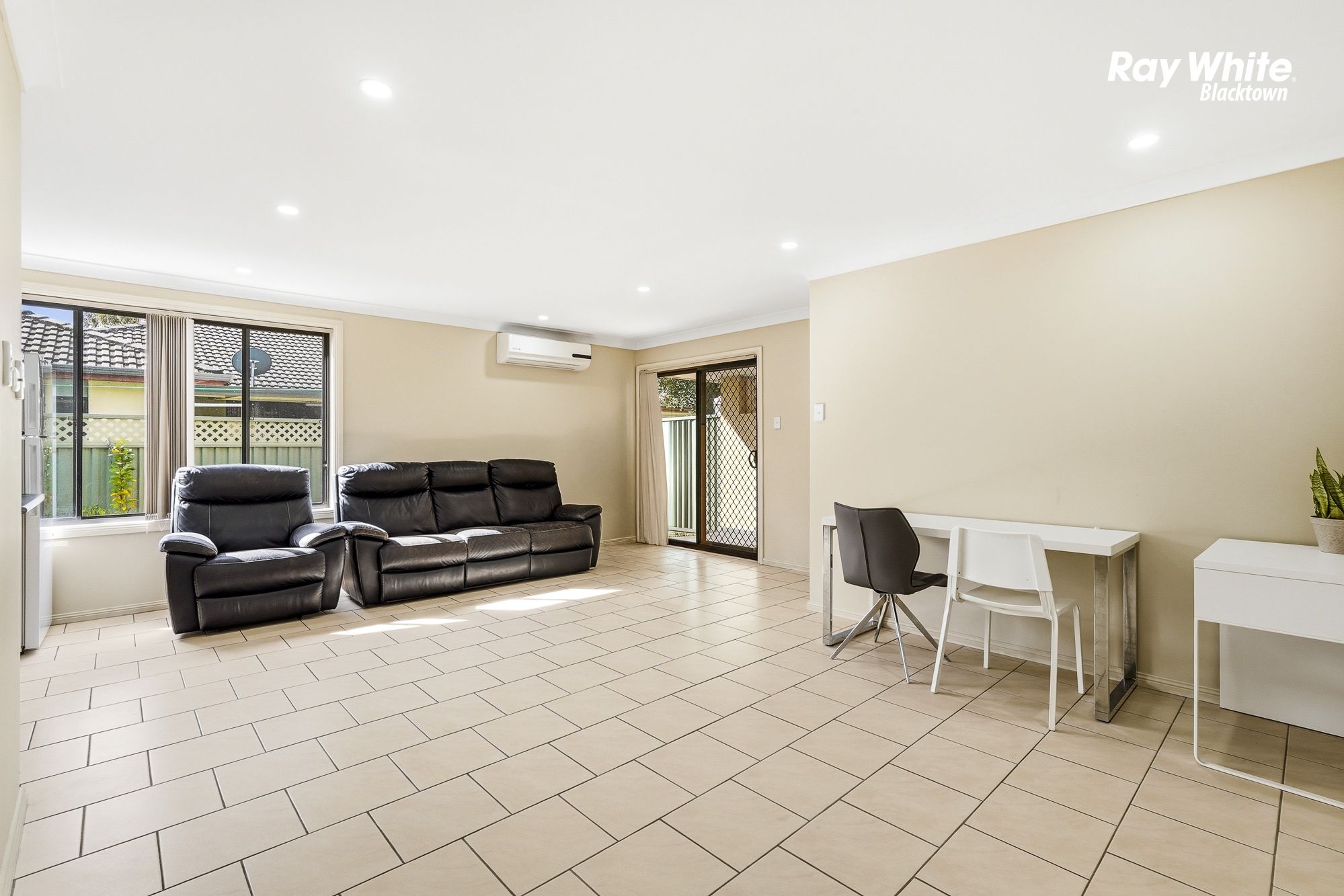 5/6 Dallas Place — photo 4 of 18