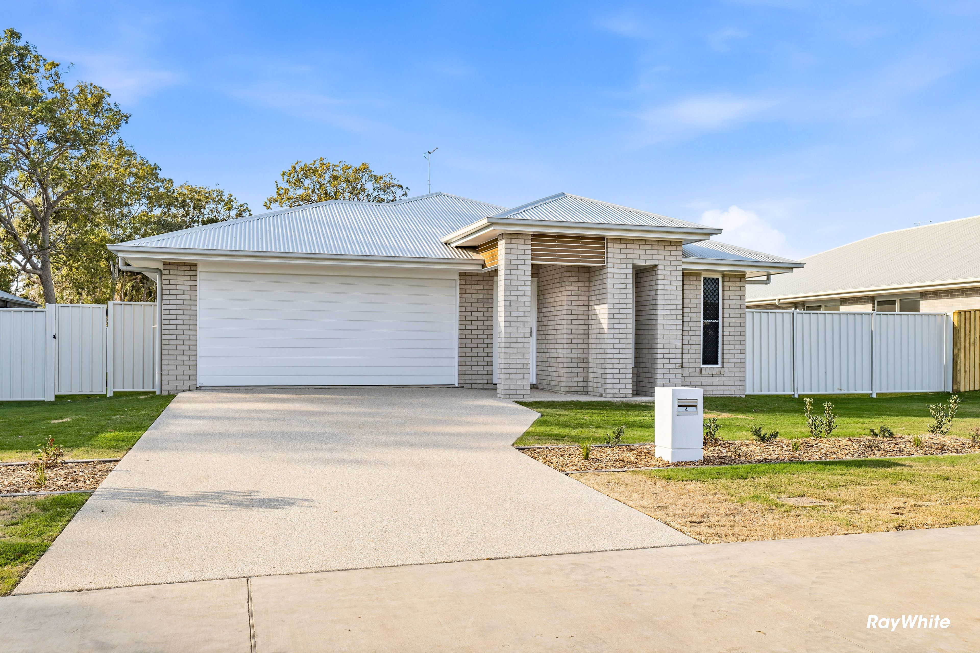 4 Gorlicks Road, Branyan, QLD 4670