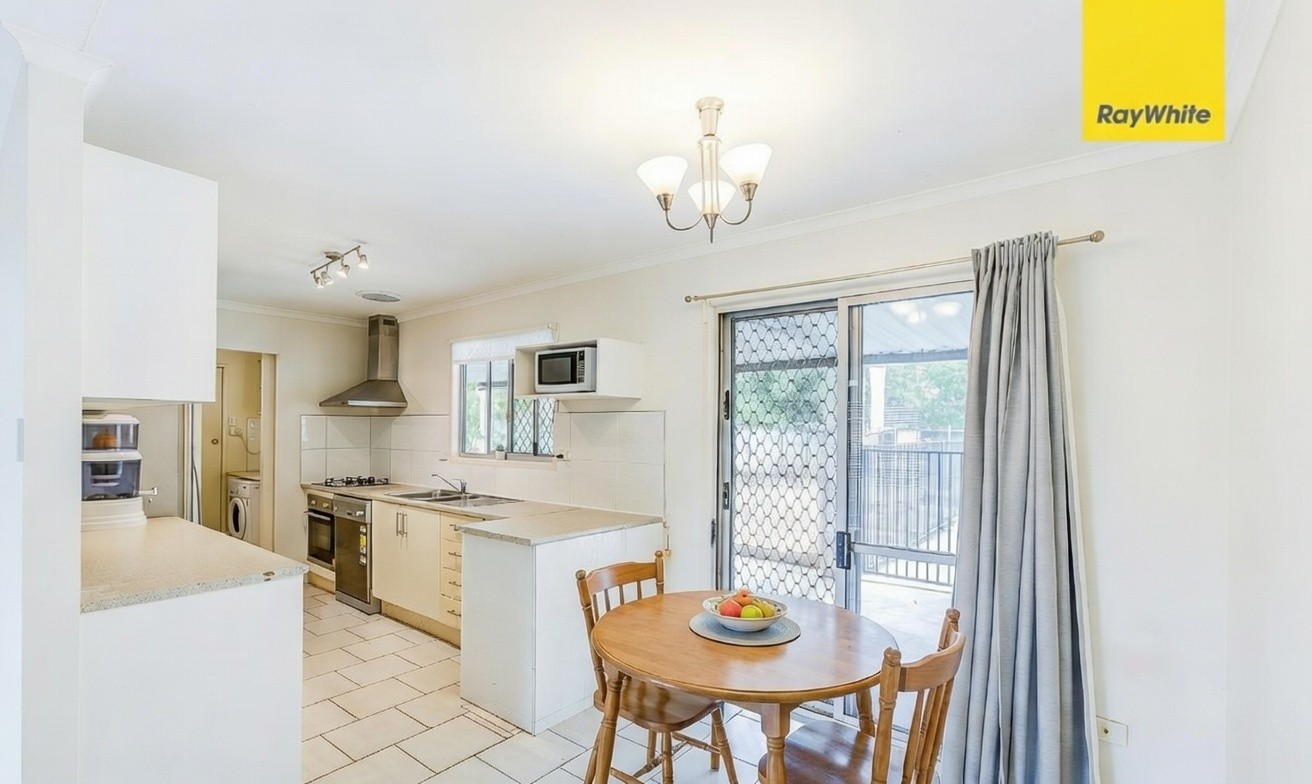 52 Aquarius Drive, Kingston, QLD 4114