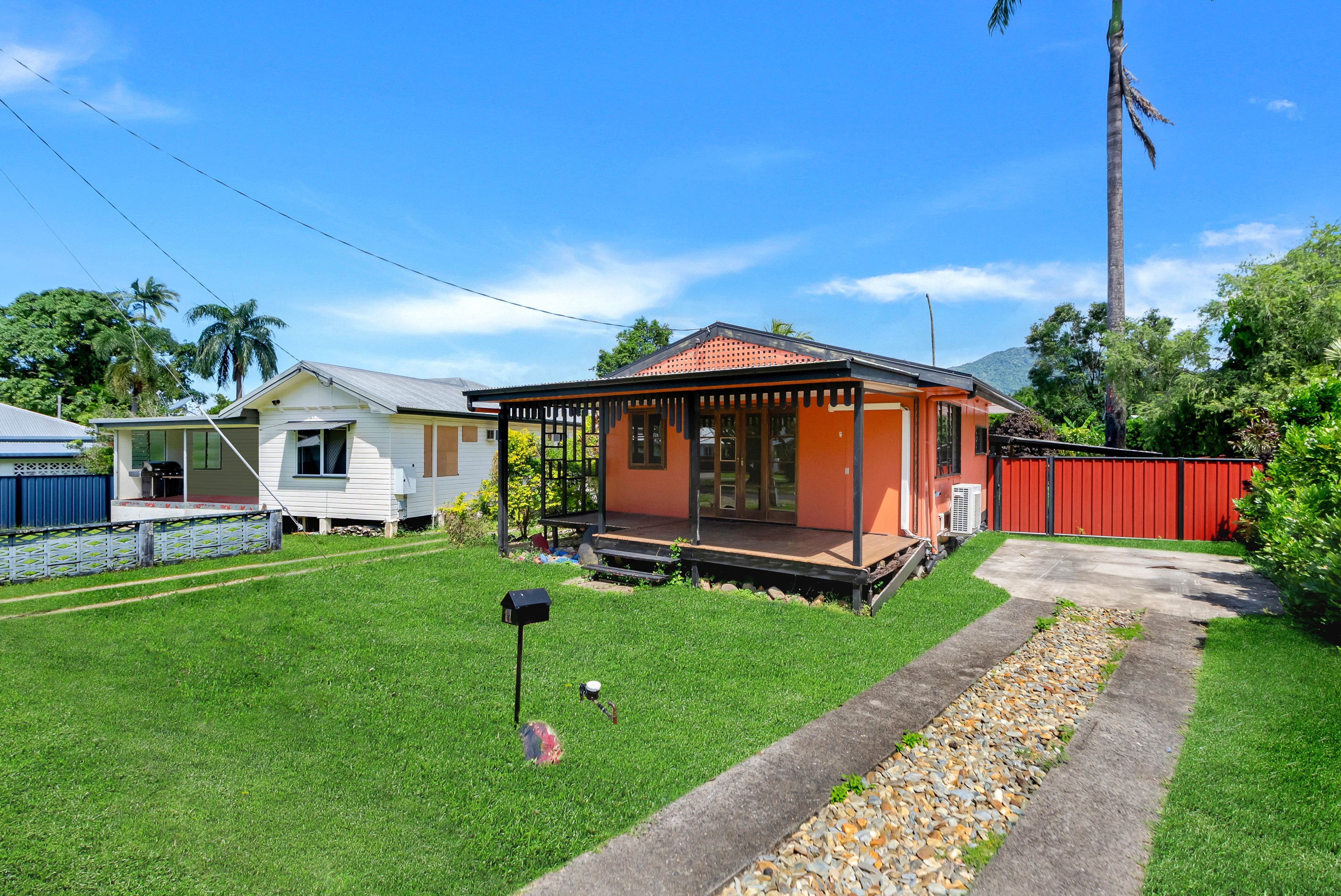 11 Nolan Street, Whitfield, QLD 4870
