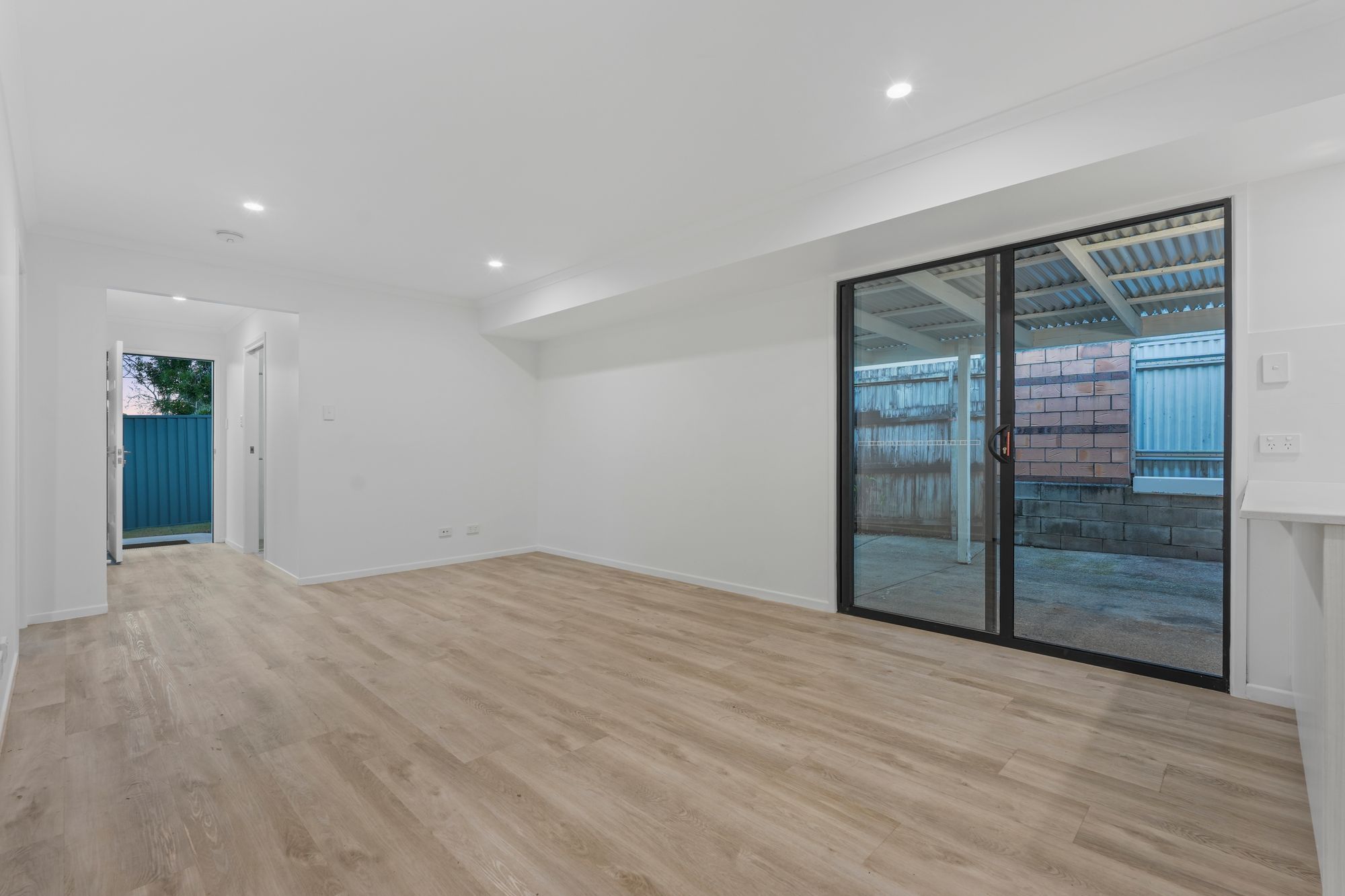 24 Girralong Street — photo 5 of 25