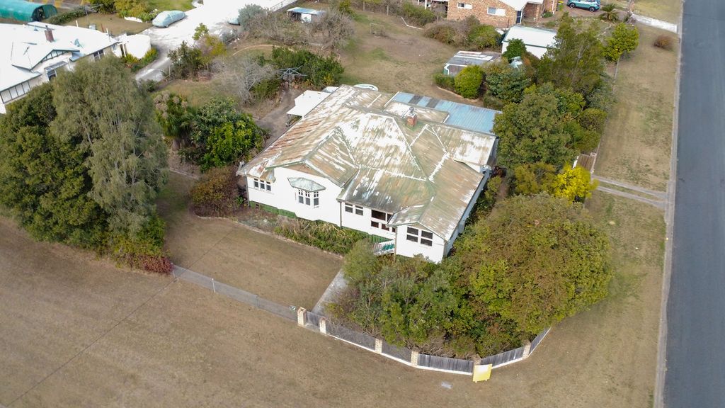 9 Albert Street — photo 26 of 27
