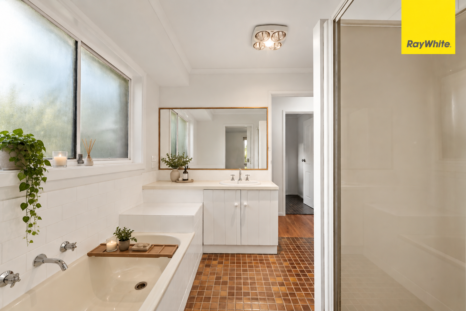 18 Kirkton Drive — photo 4 of 13