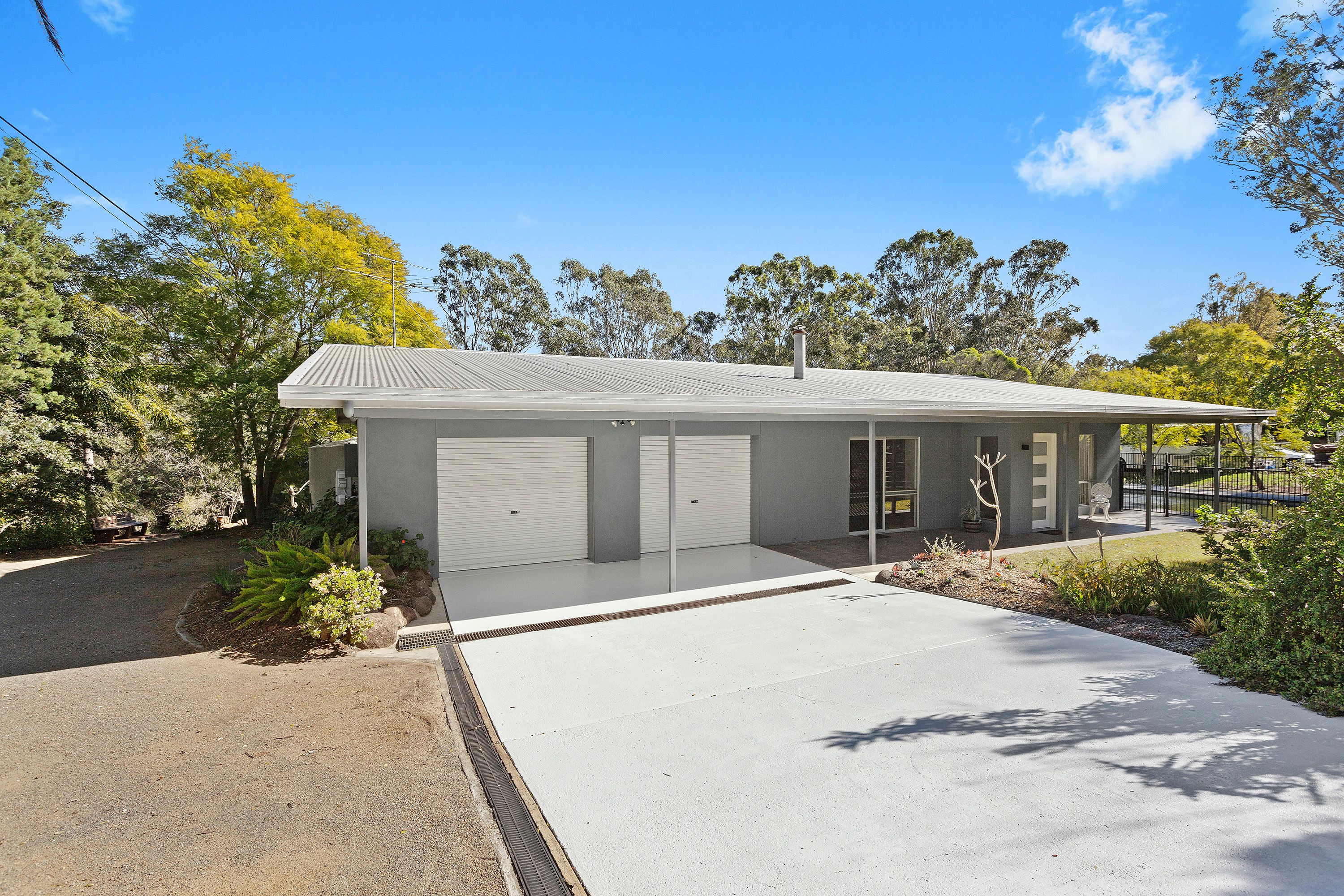 6 Sylvan Court, Glenvale, QLD 4350