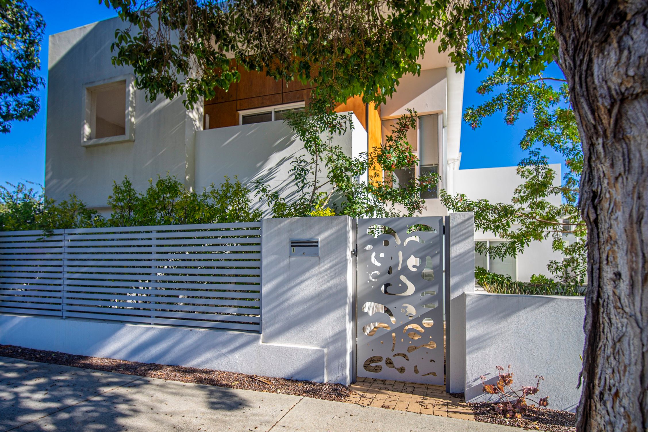 1/76 Gladstone Road, Rivervale, WA 6103