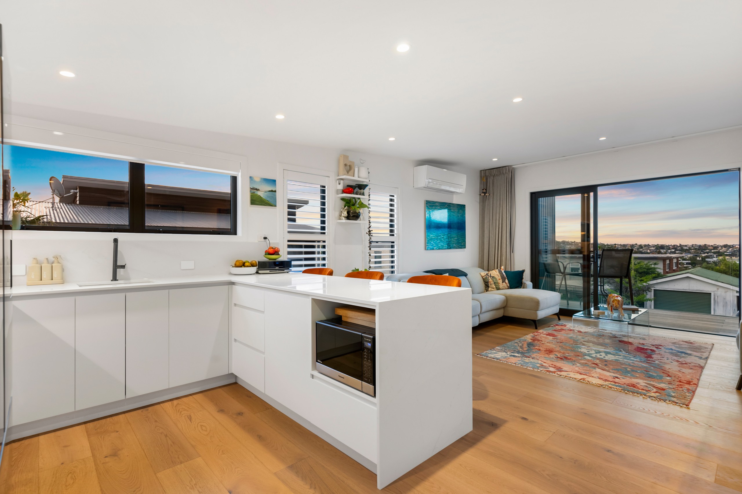 12A Rothesay Bay Road, Rothesay Bay, North Shore City