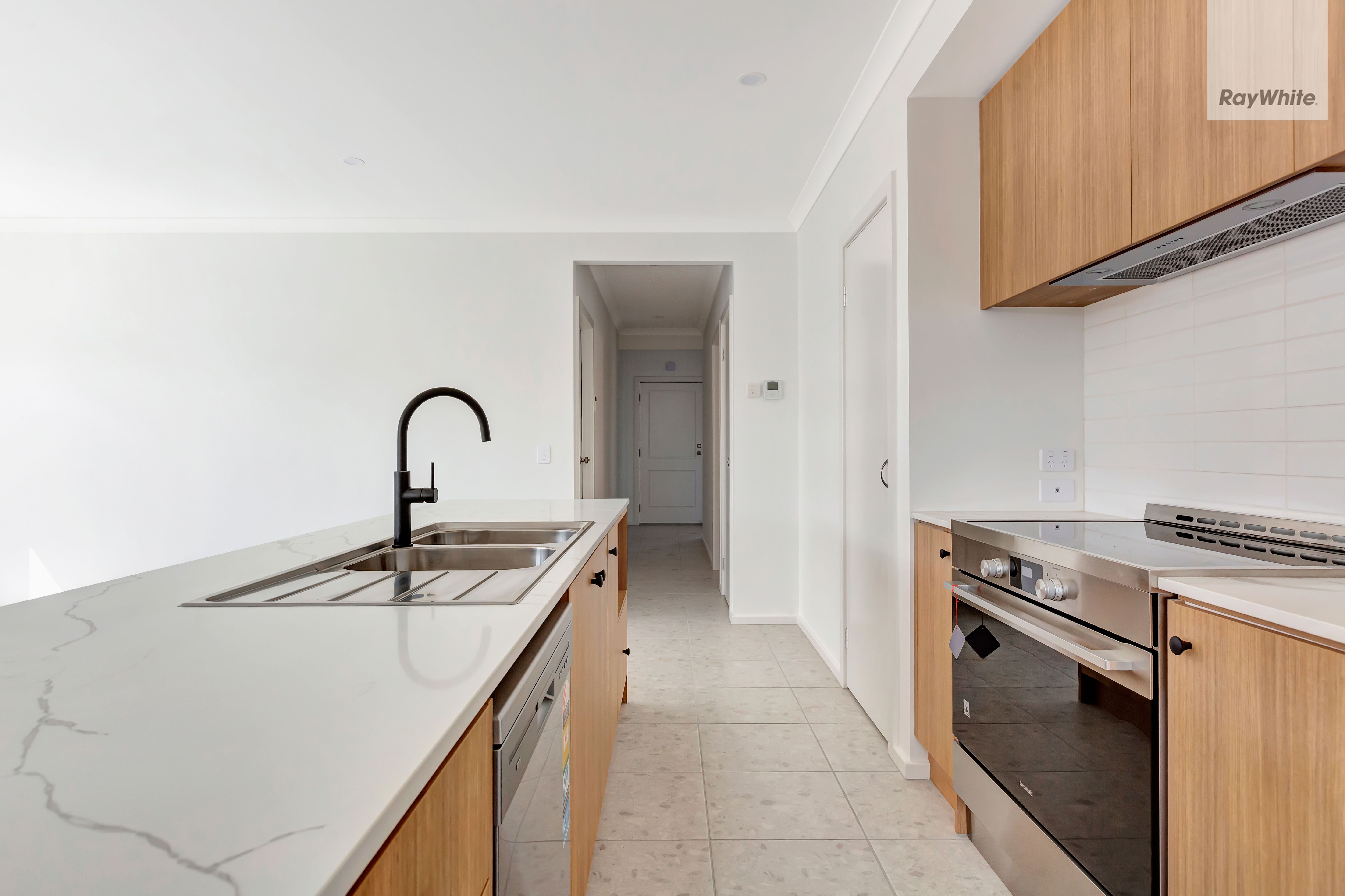16 Hammer Street — photo 4 of 12