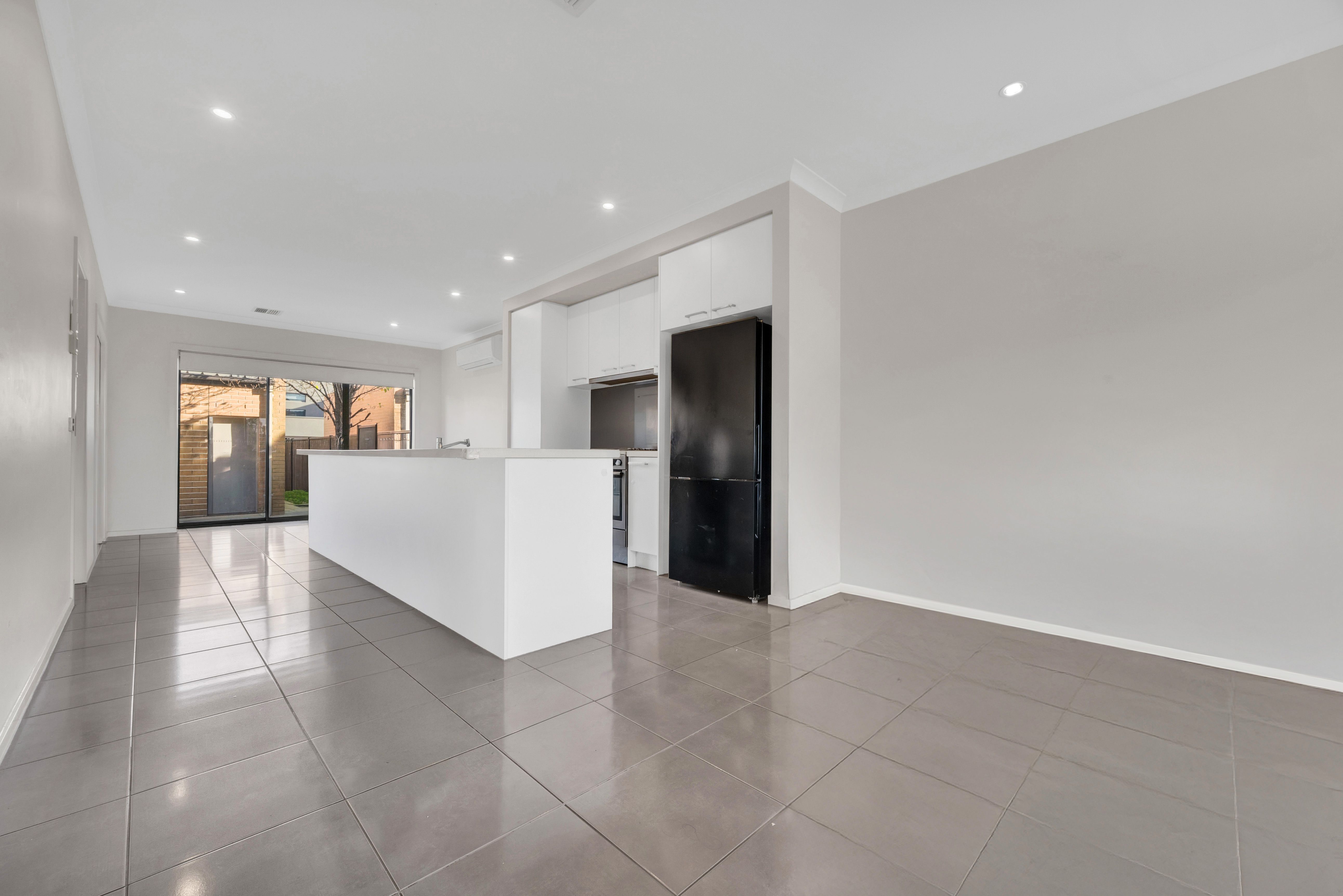 13 Gertrude Lane — photo 4 of 17