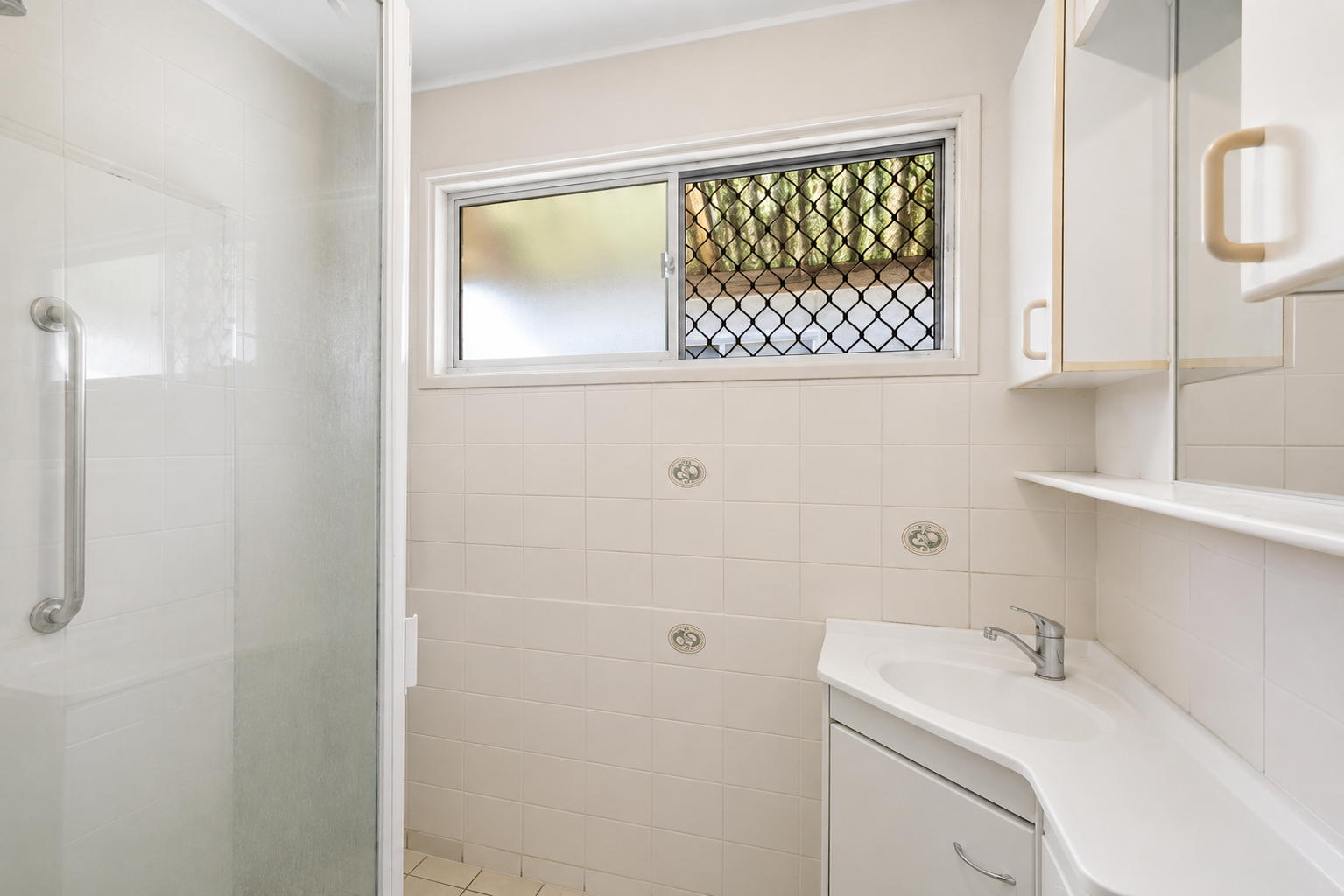 130 Beaufort Place — photo 5 of 15