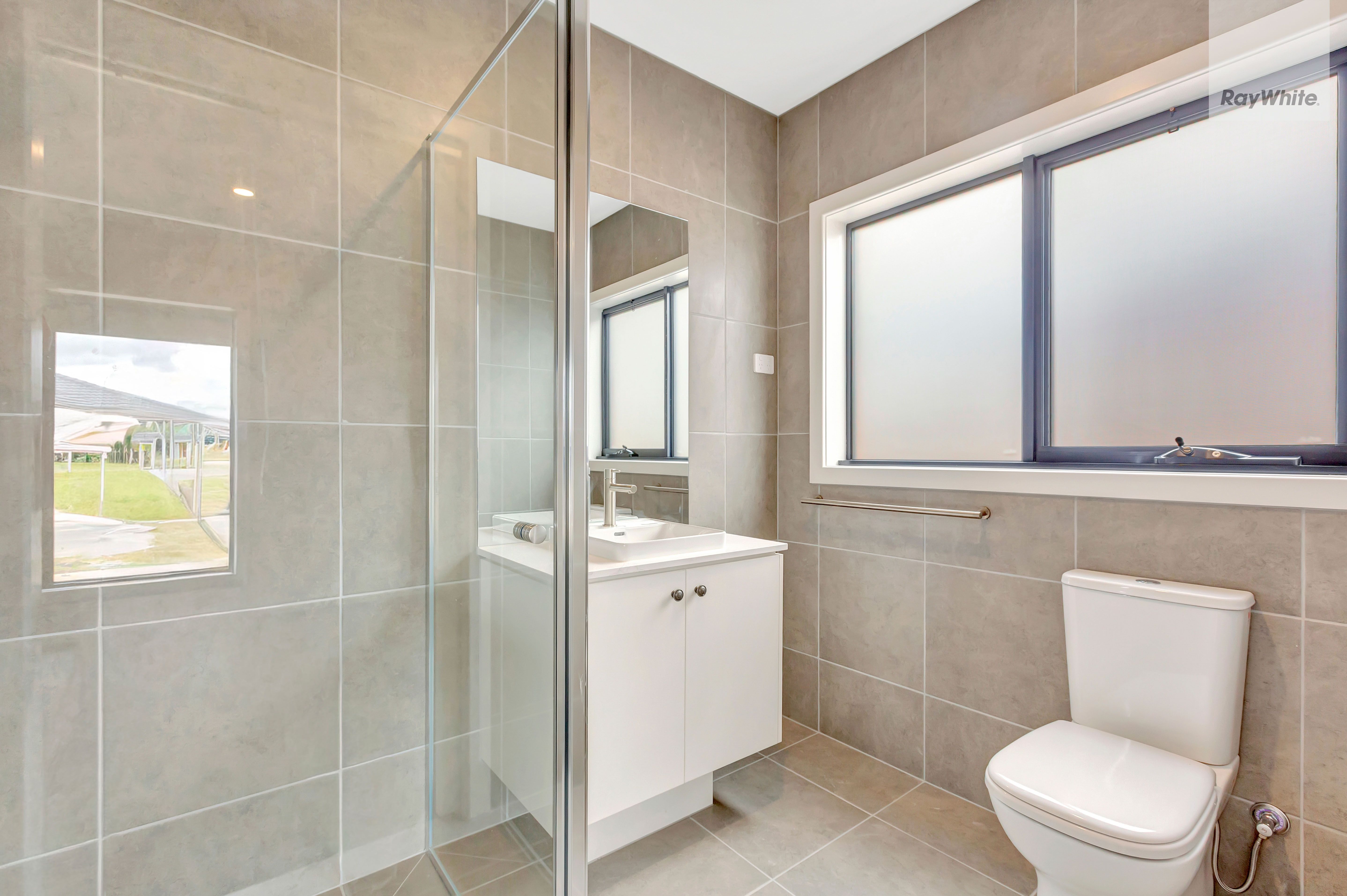 18 Conifer Drive — photo 7 of 11