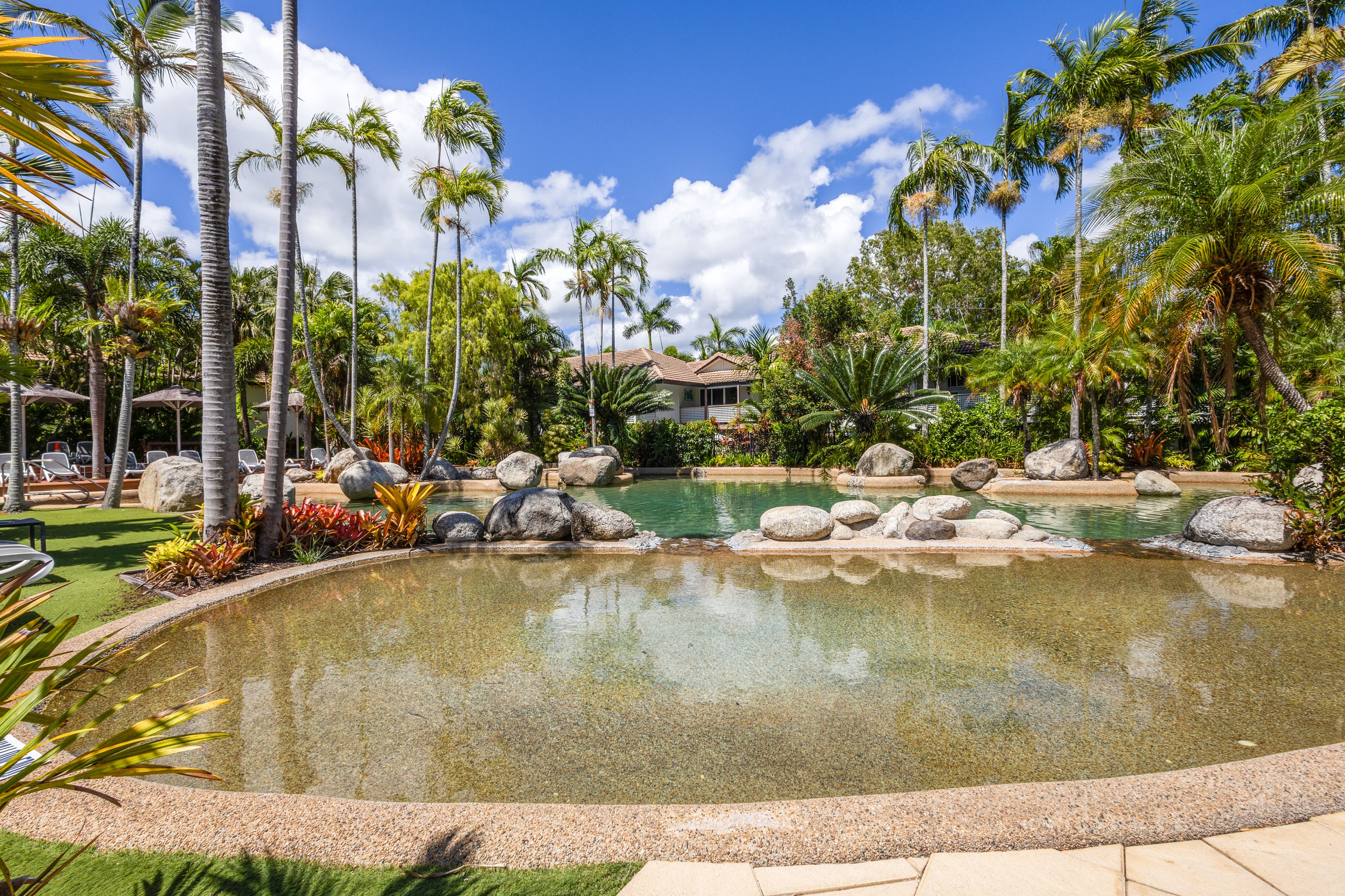 125/121-137 Port Douglas Road — photo 7 of 28