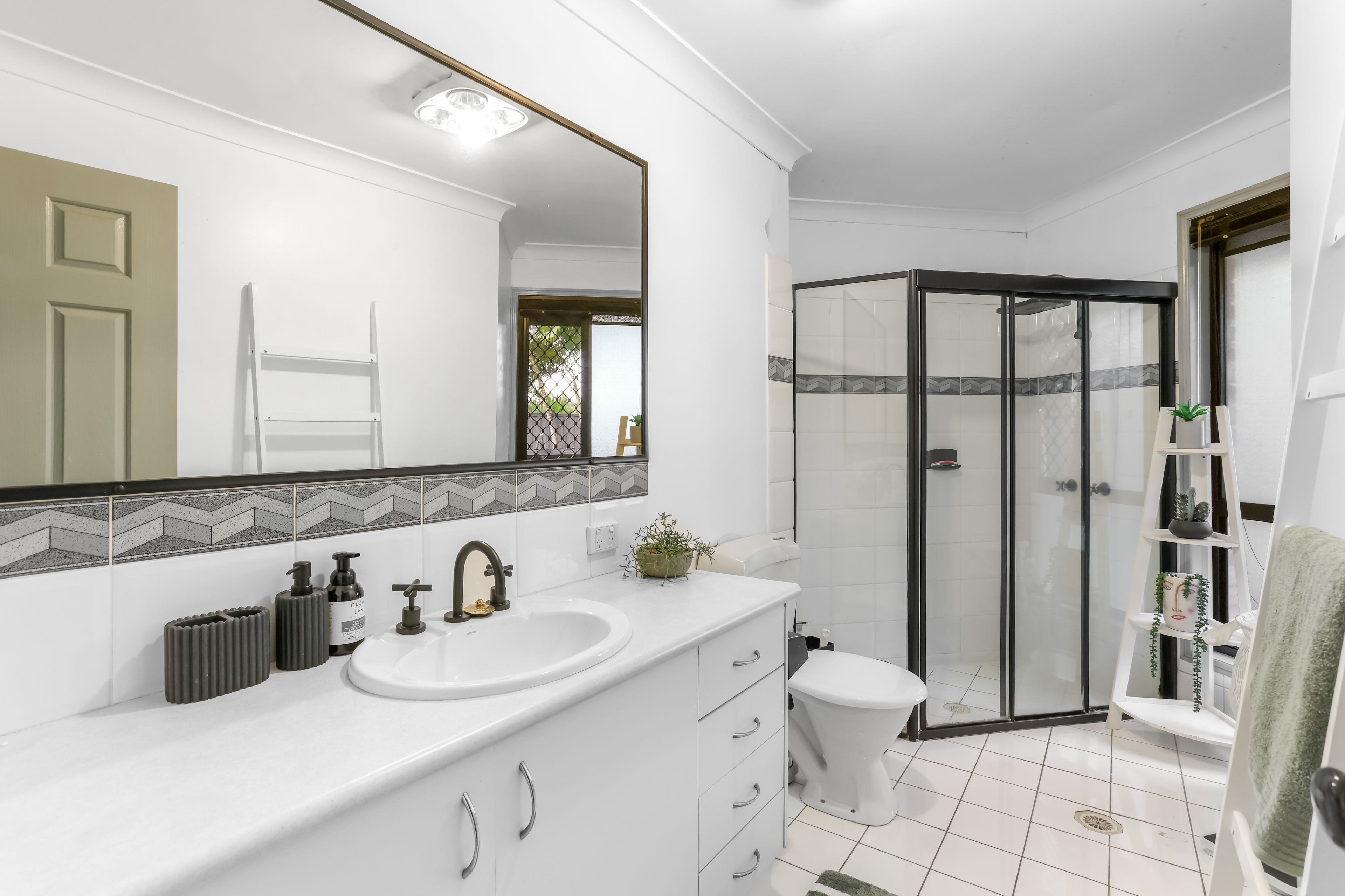 14 White Cap Close — photo 10 of 23