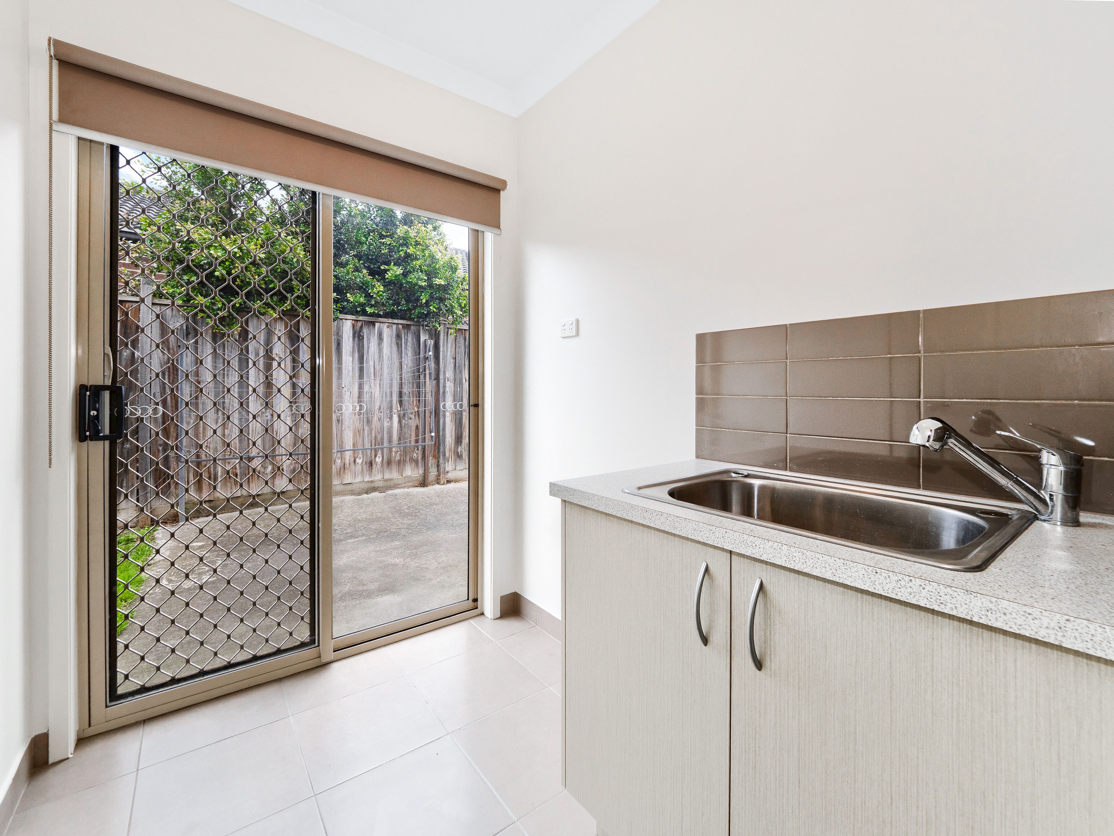 11 Malmesbury Road — photo 17 of 28