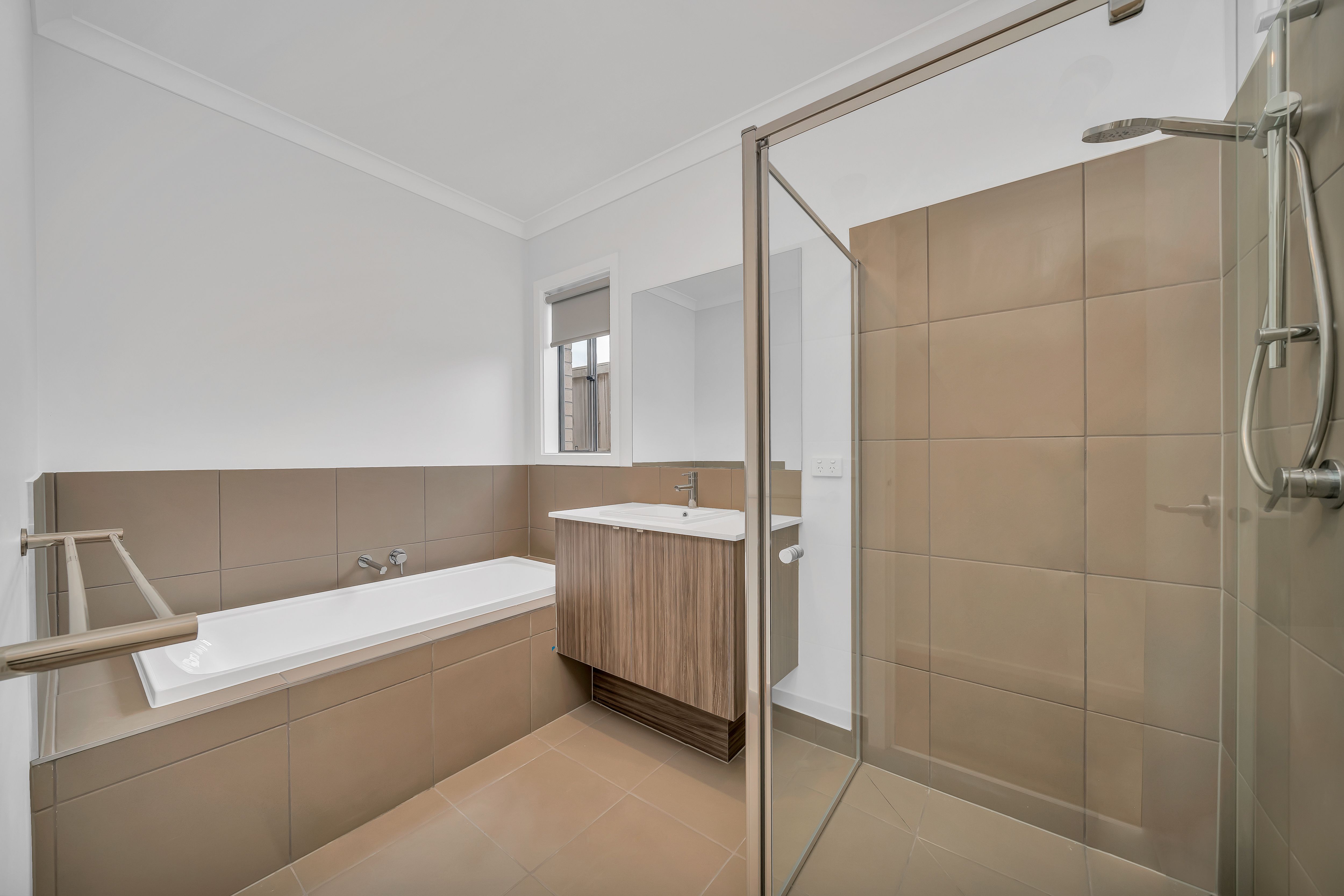 42 Grande Belmond Avenue — photo 12 of 15