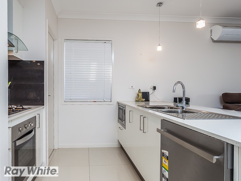 35 Manhattan Crescent, North Lakes, QLD 4509