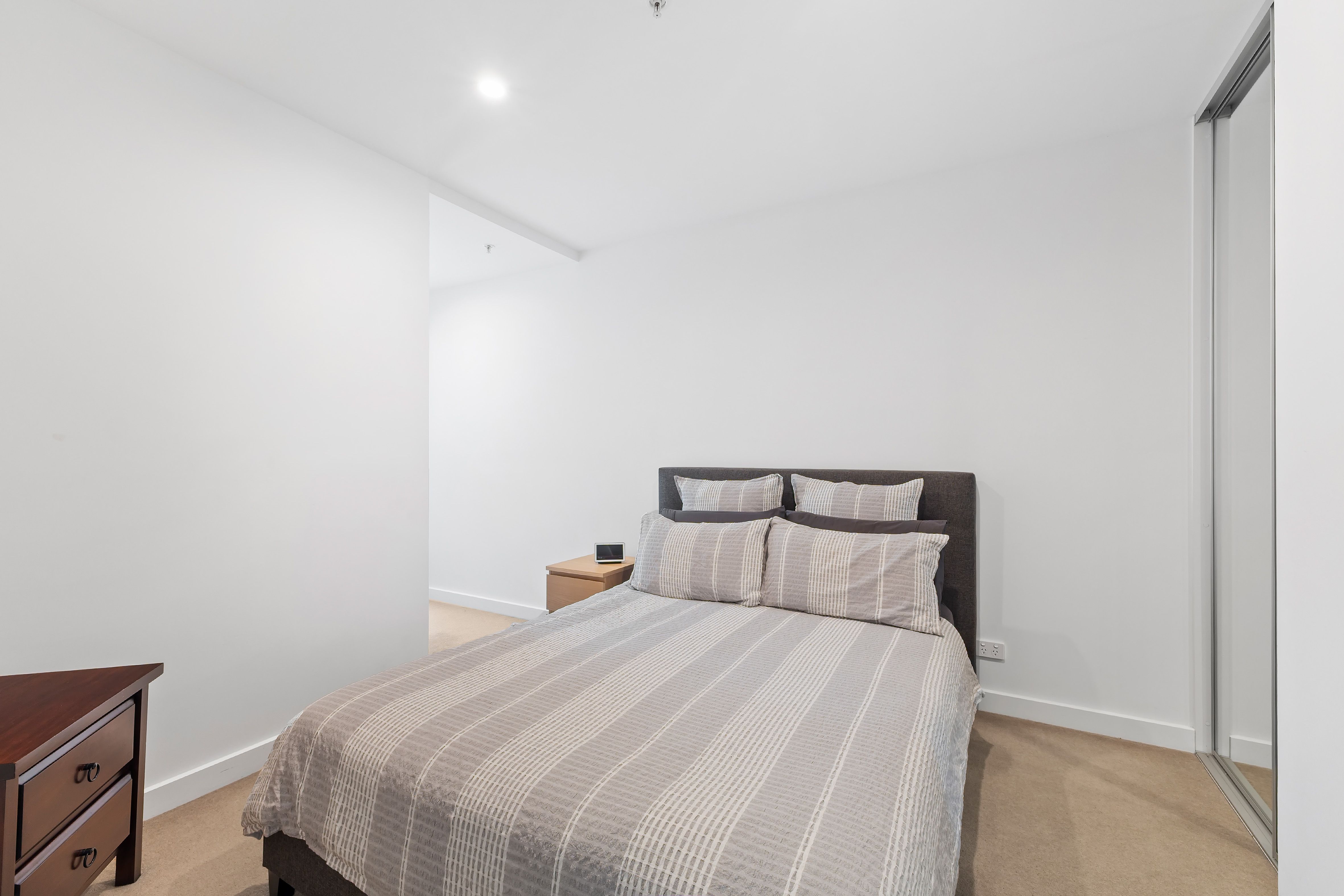 216/9 Renver Road — photo 4 of 6