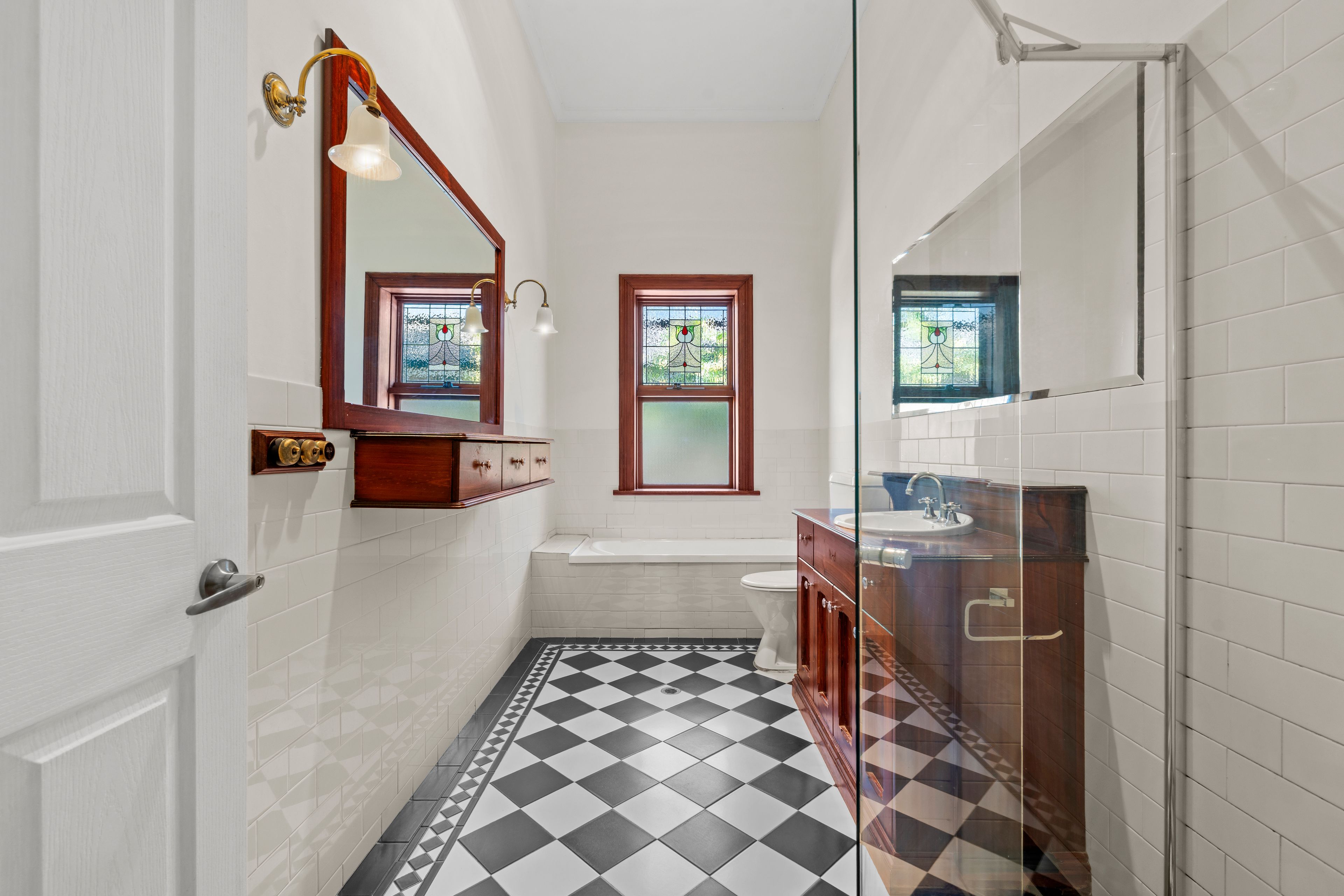 47 Tapleys Hill Road — photo 15 of 21