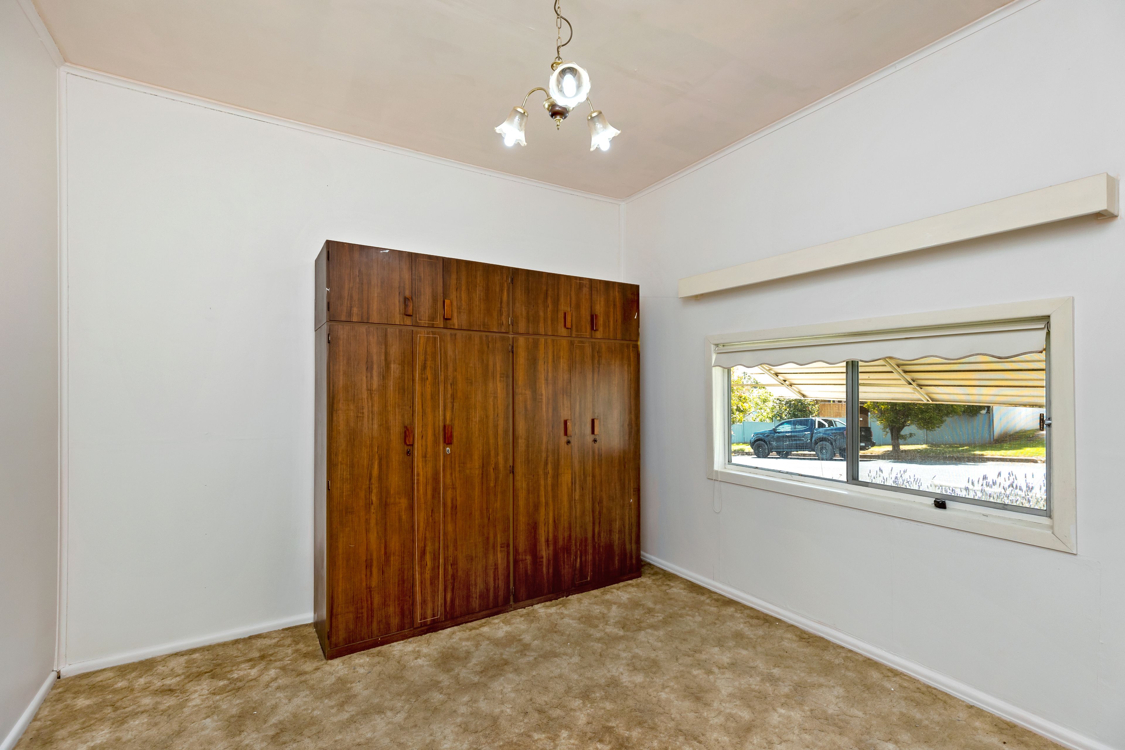 25 Crown Street — photo 12 of 19