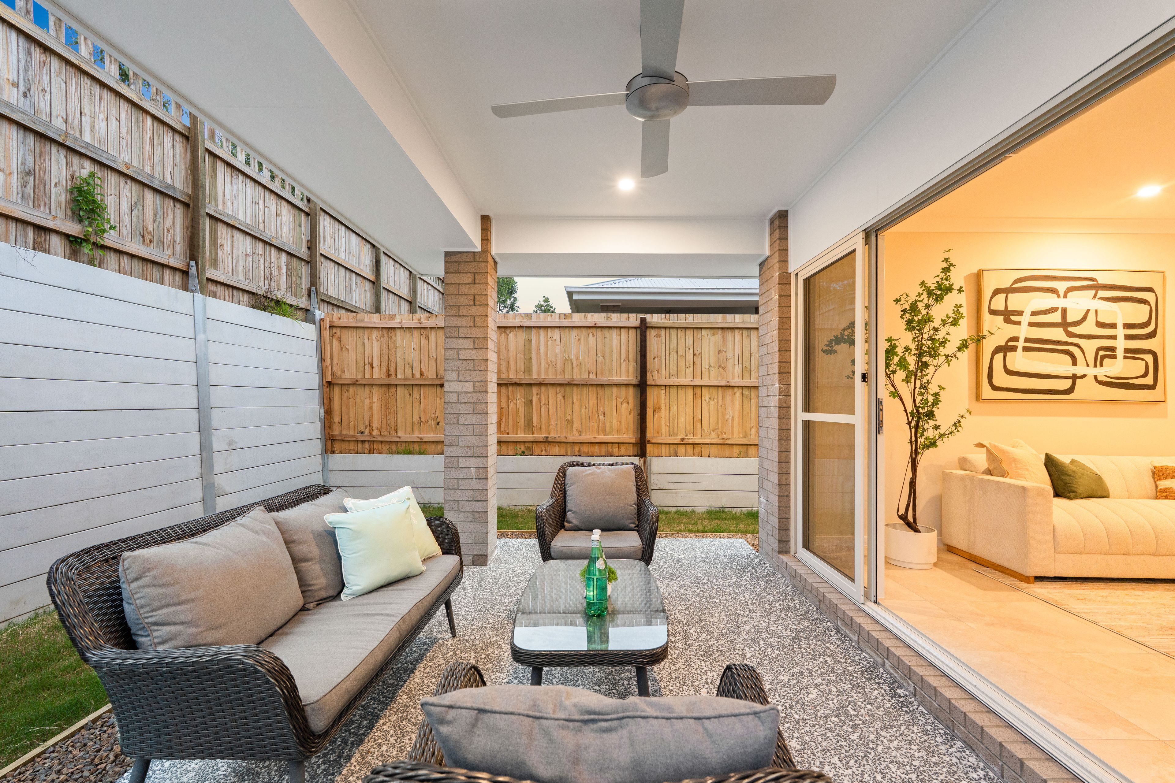 48 Suncrest Mews — photo 23 of 28