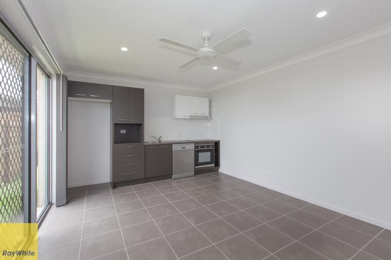 2/35 Awoonga Cresent, Morayfield, QLD 4506