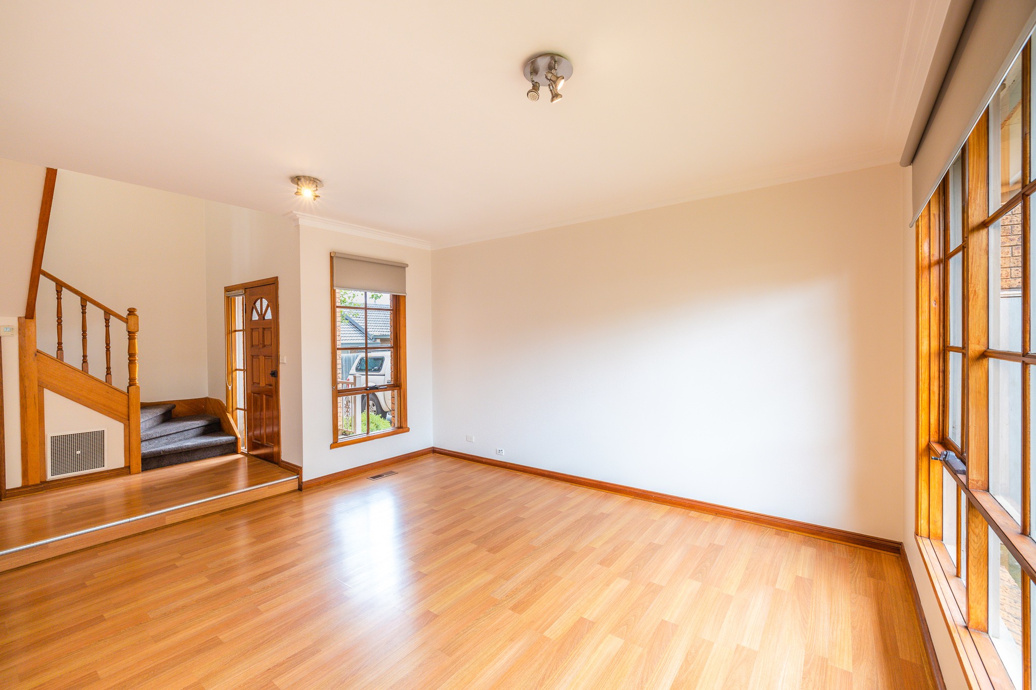2/6 Waverley Road, Chadstone, VIC 3148