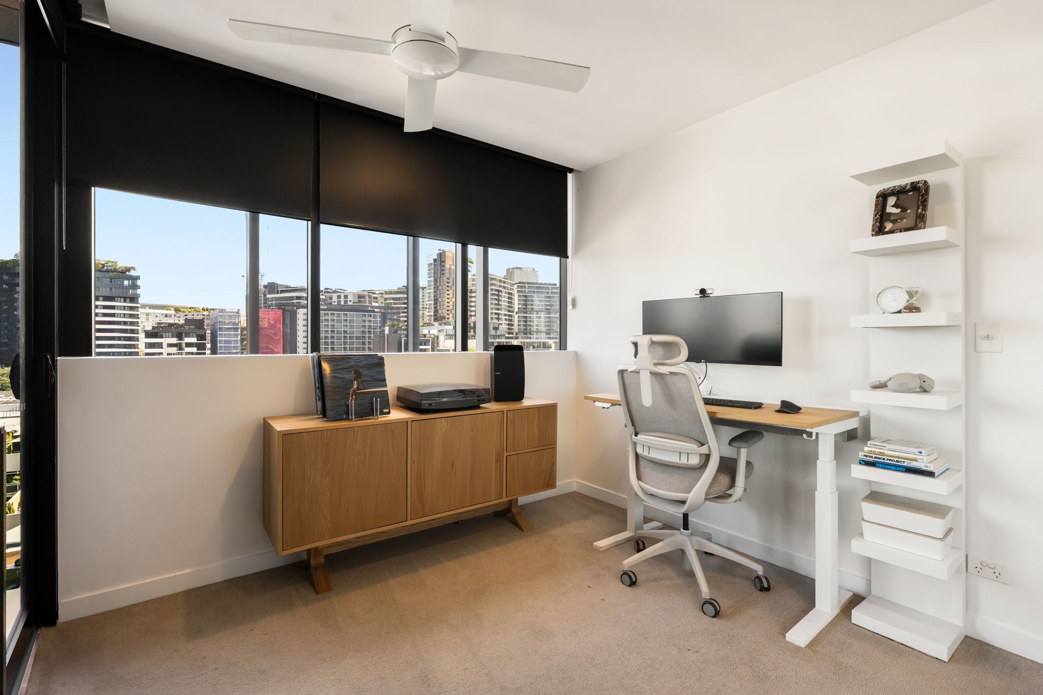 706/109 Commercial Road — photo 10 of 20