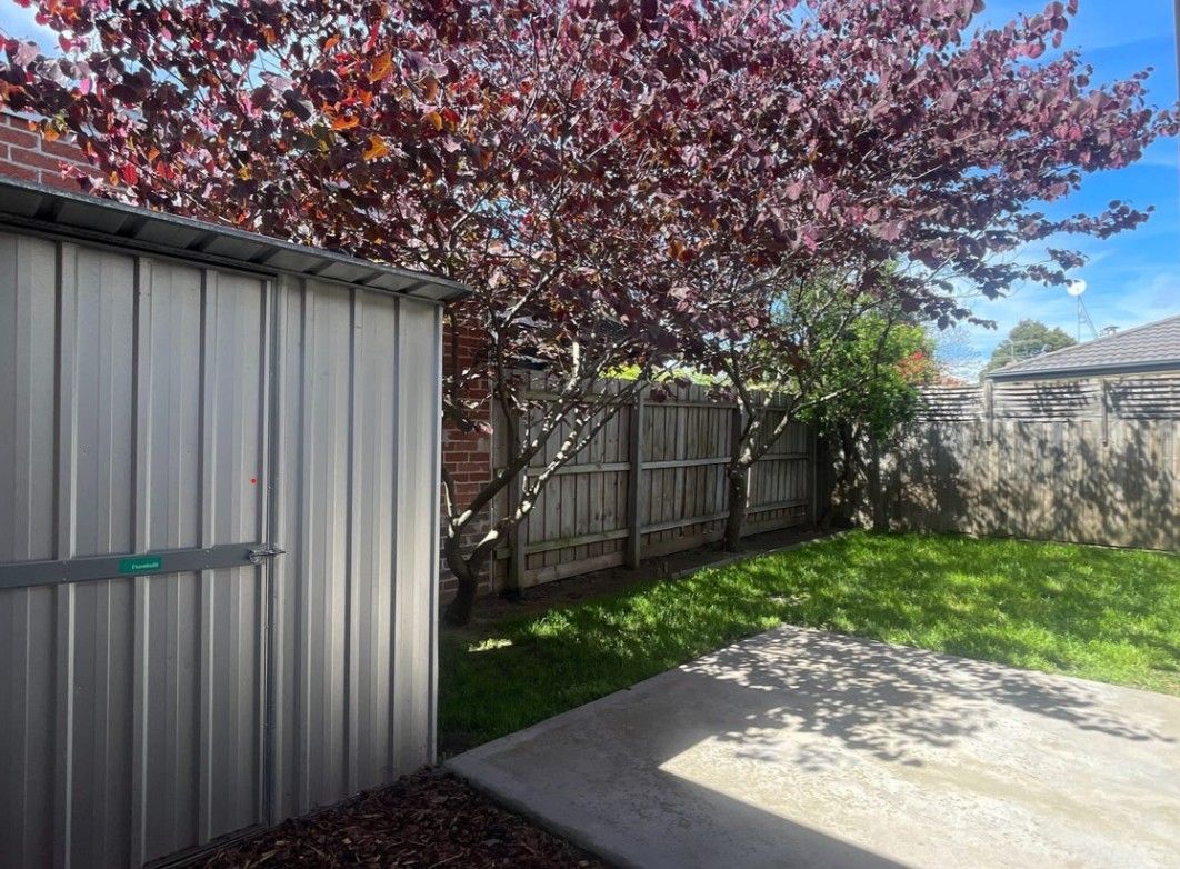 2/8 Bevis Street — photo 2 of 3