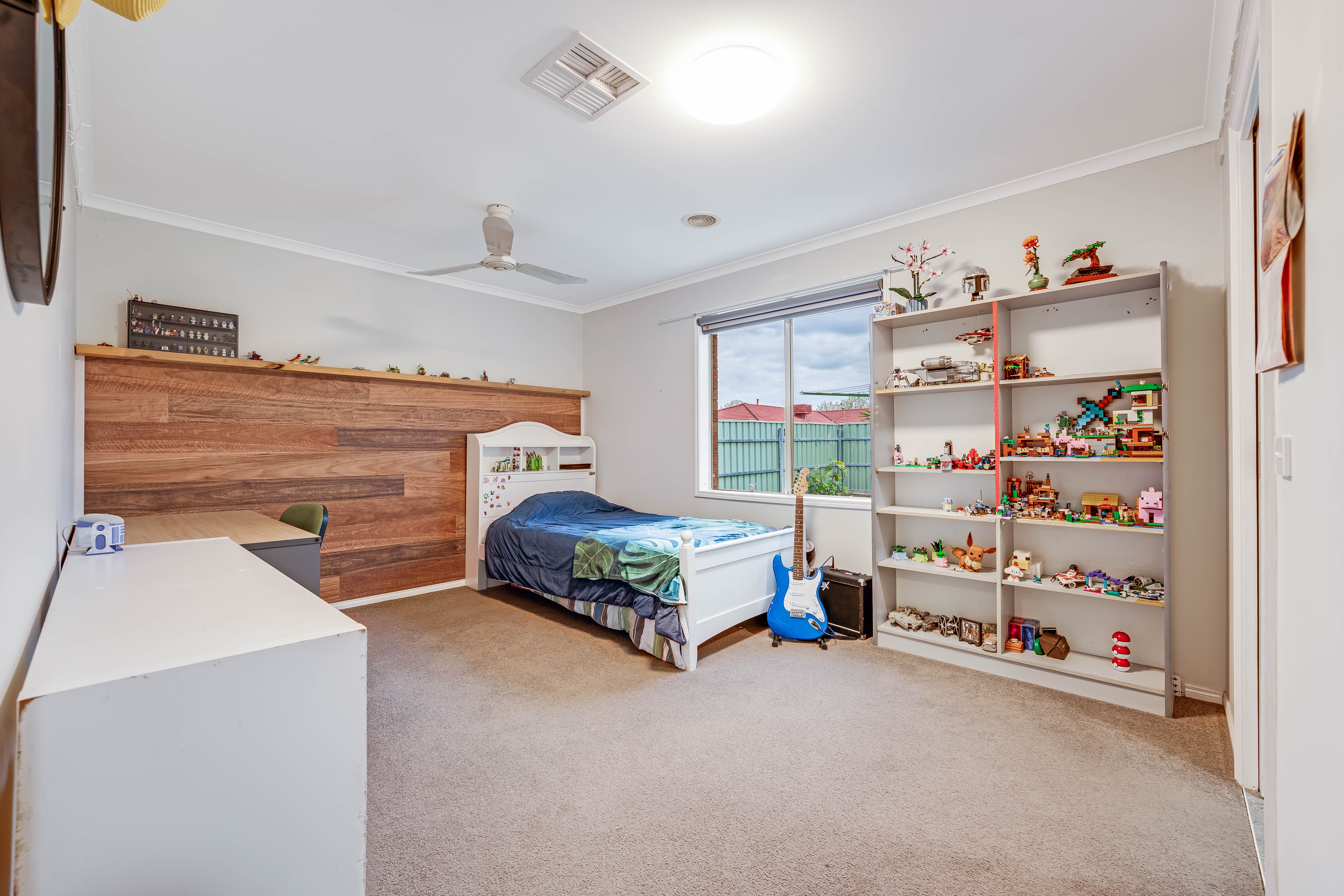 585 Kemp Street — photo 15 of 30