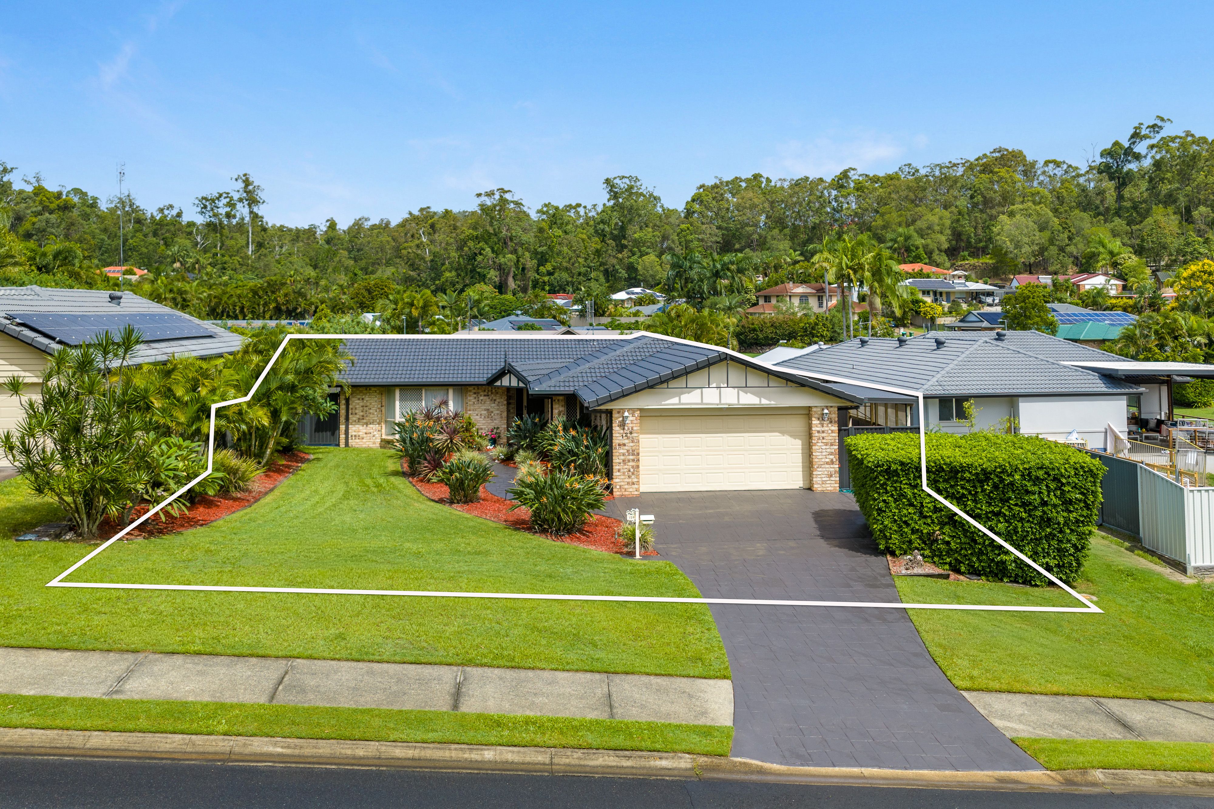 128 Michigan Drive, Oxenford, QLD 4210
