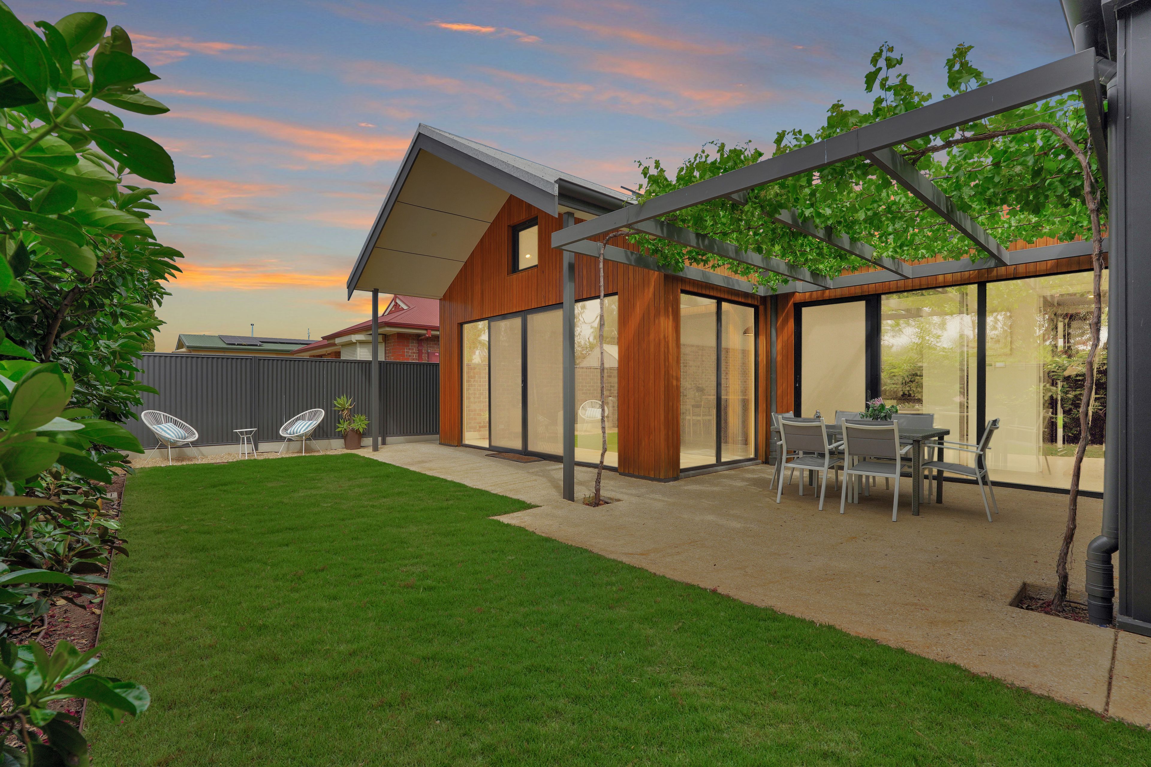 4 Aerodrome Road — photo 13 of 16