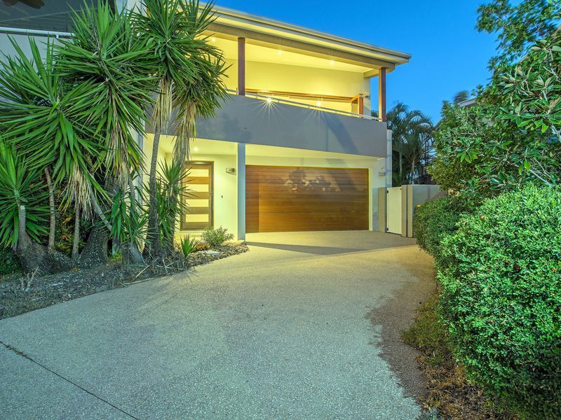 2/8 Acanthus Avenue, Burleigh Heads, QLD 4220