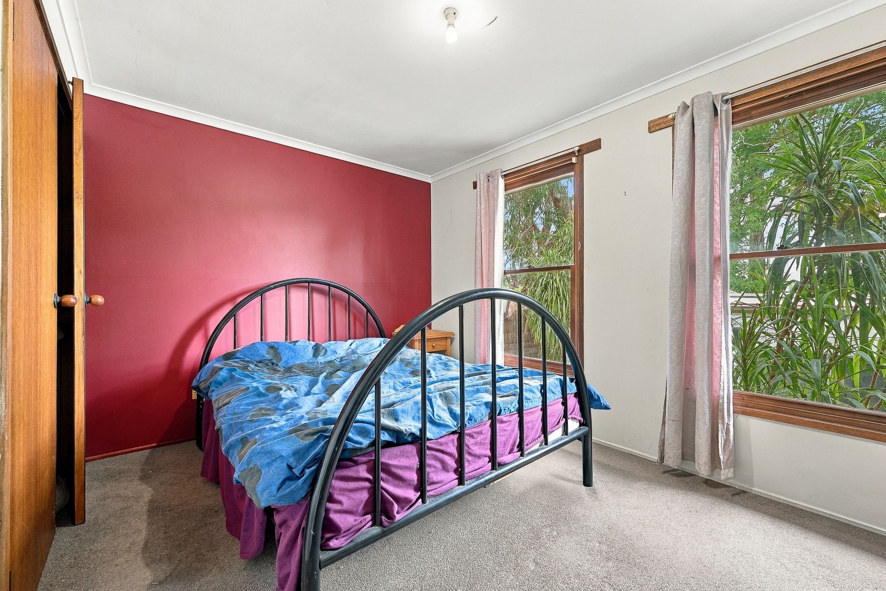 6 Toorak Road — photo 10 of 12
