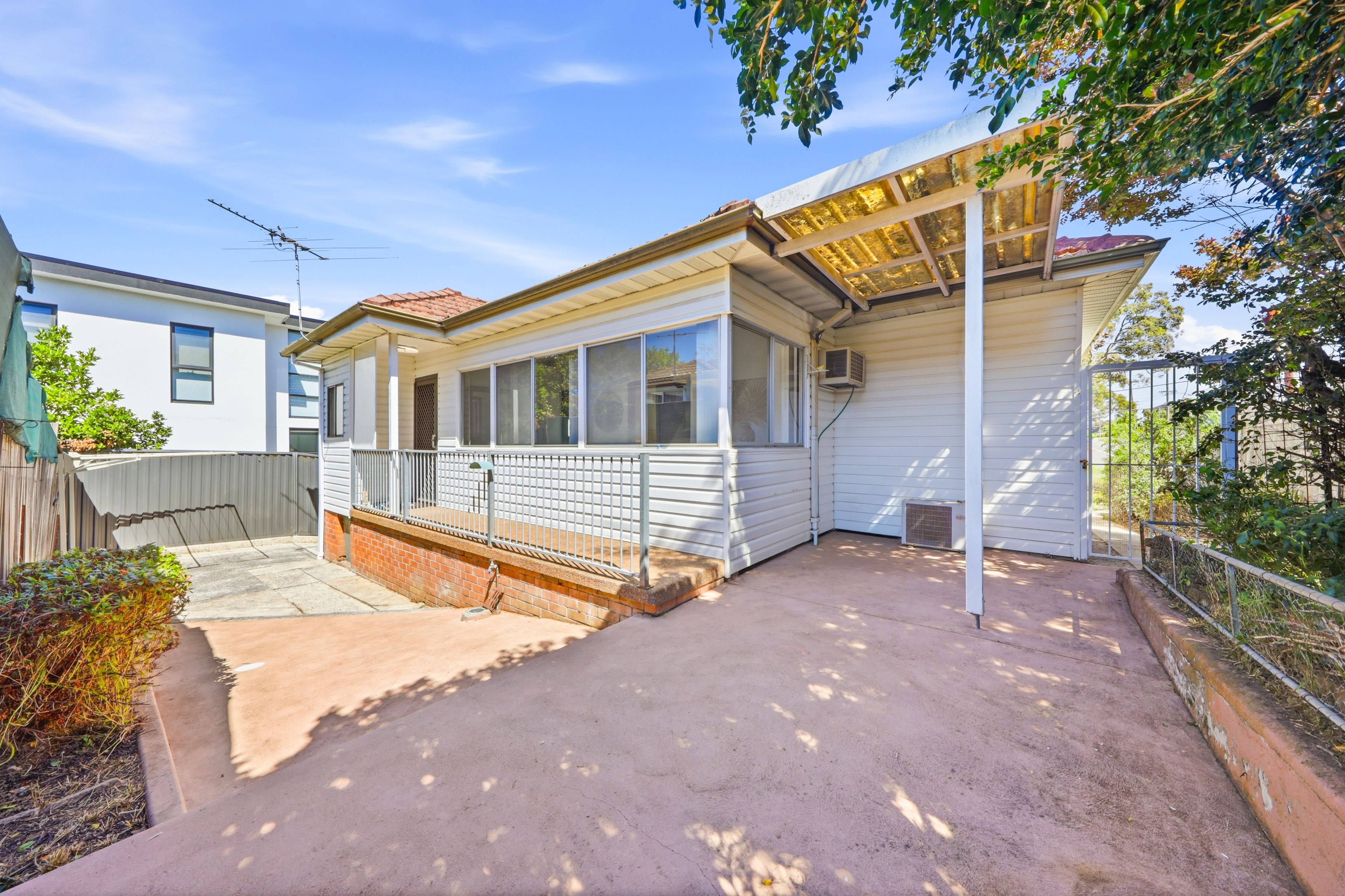 38 Douglas Street — photo 12 of 19
