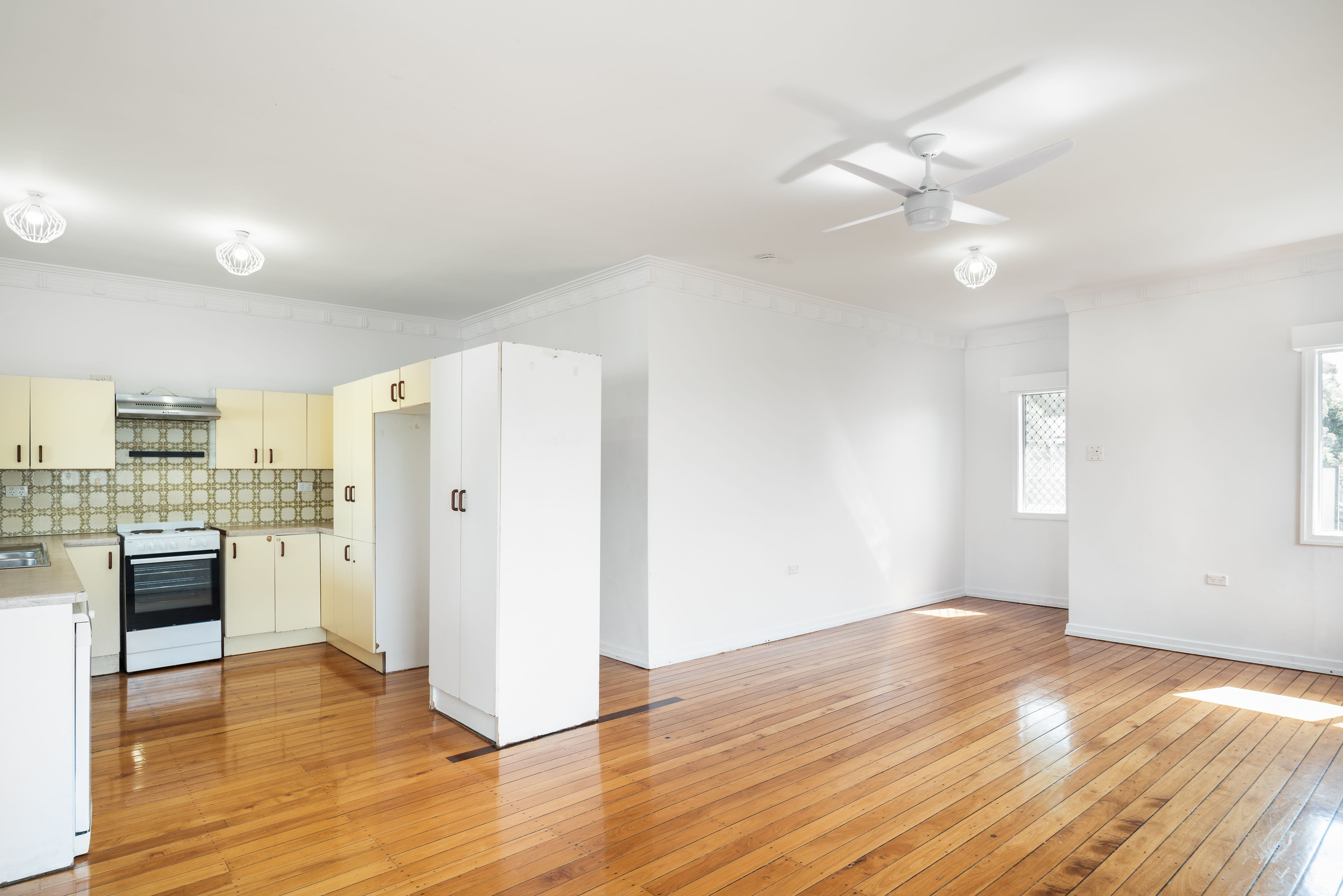 7 Elliott Road — photo 5 of 13