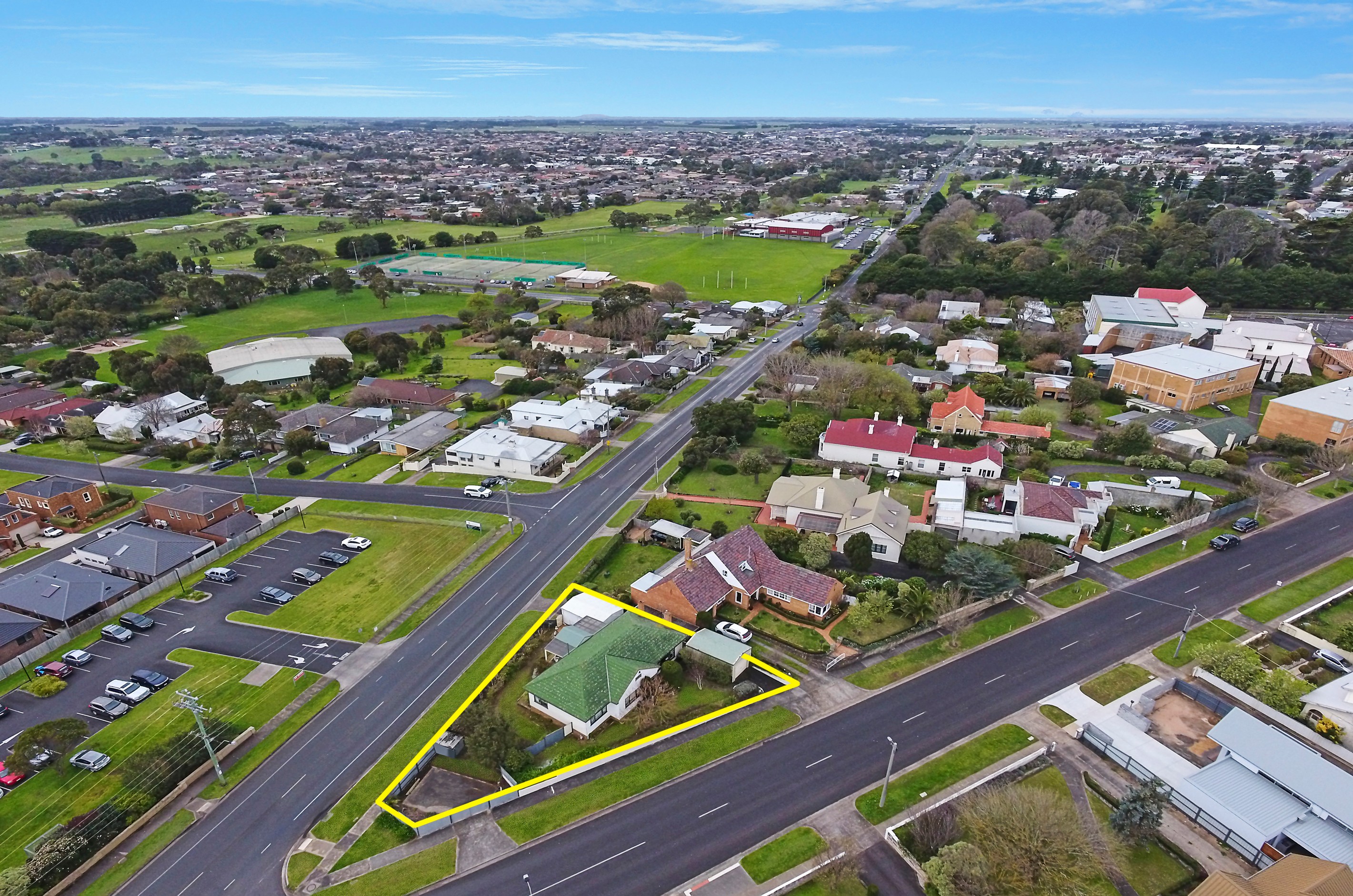 64 Canterbury Road, Warrnambool, VIC 3280