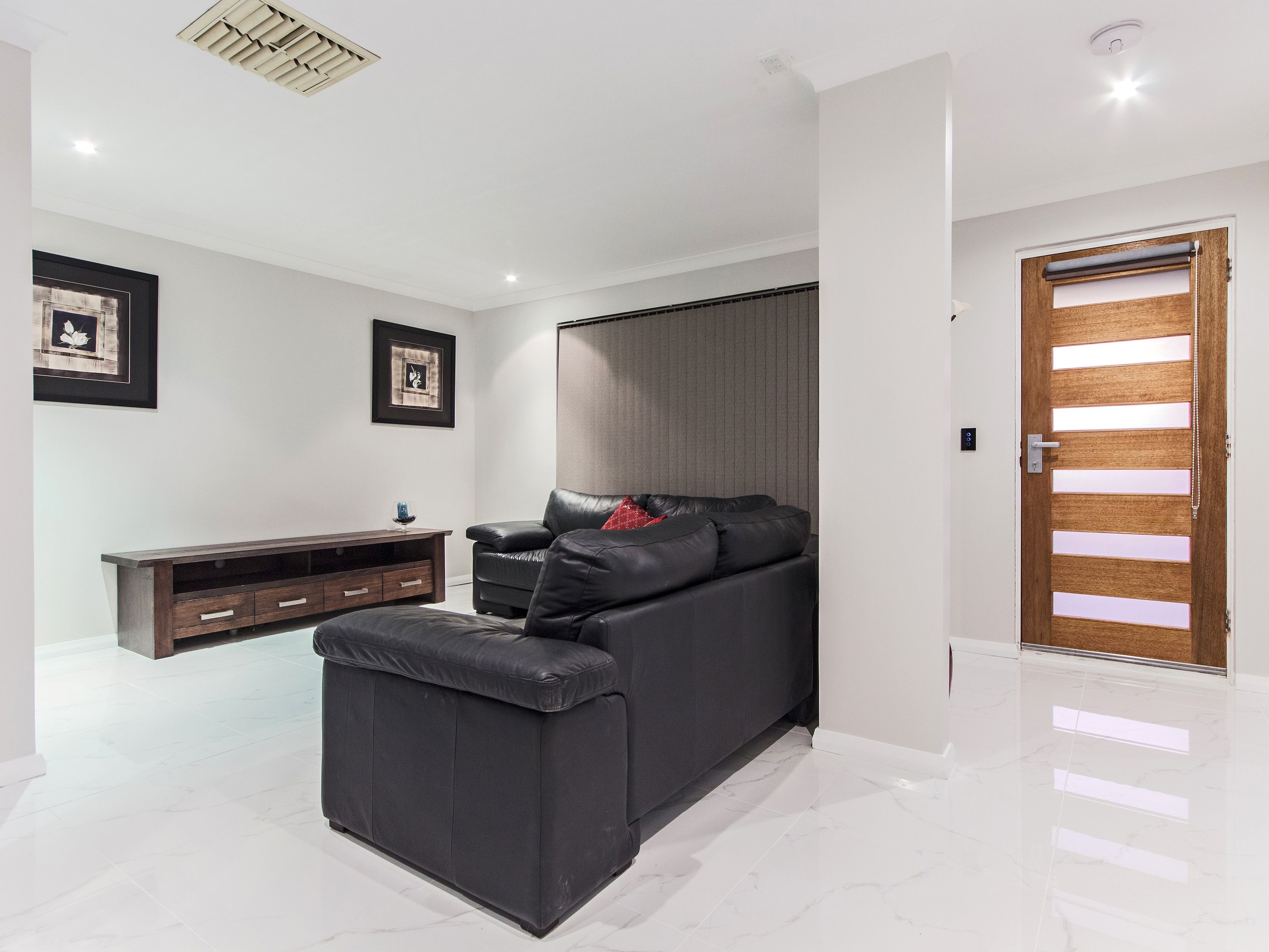 2 Enlie Lane, Warnbro, WA 6169