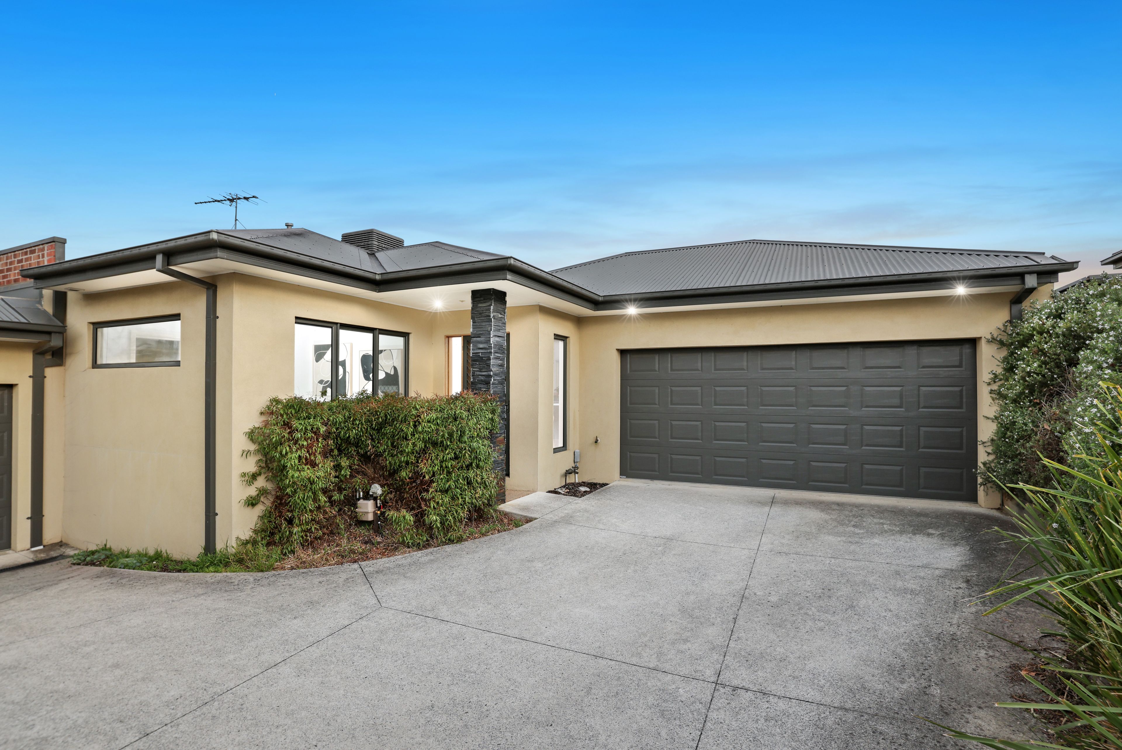 2 Burton Court, Bayswater VIC 3153