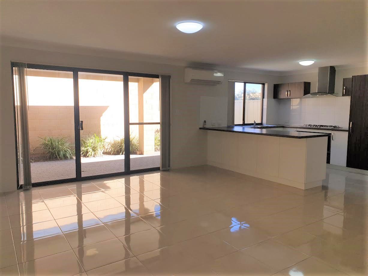 35 Embleton Avenue, Embleton, WA 6062