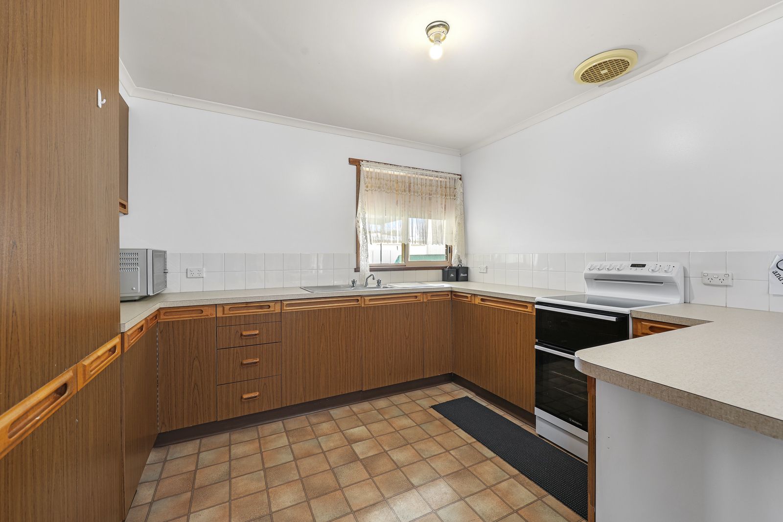 3/90 Curdie Street, Cobden, VIC 3266