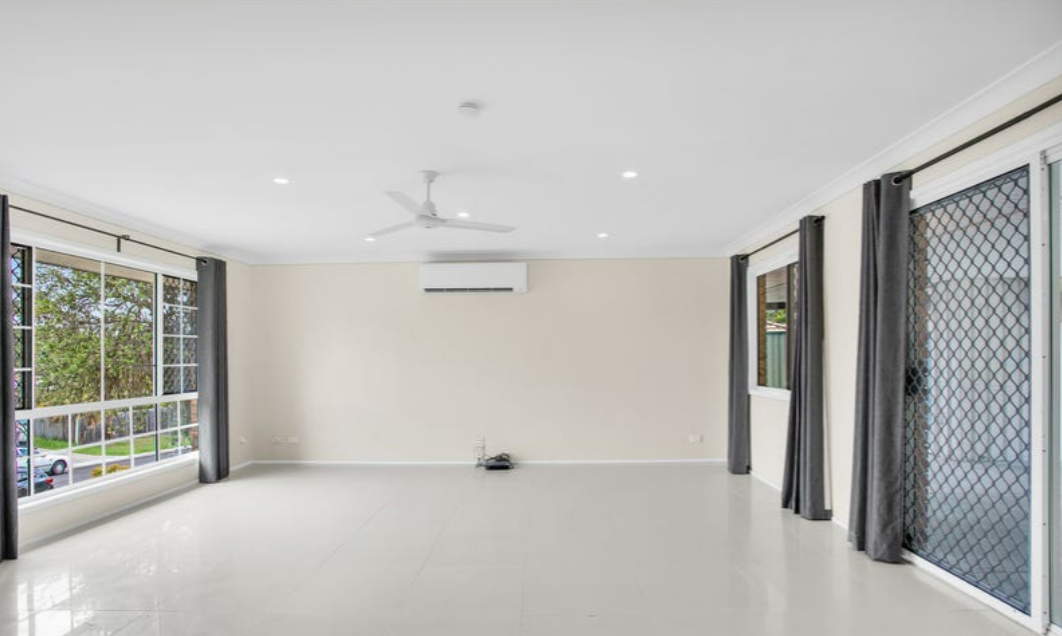 6 Barcrest Court, Crestmead, QLD 4132